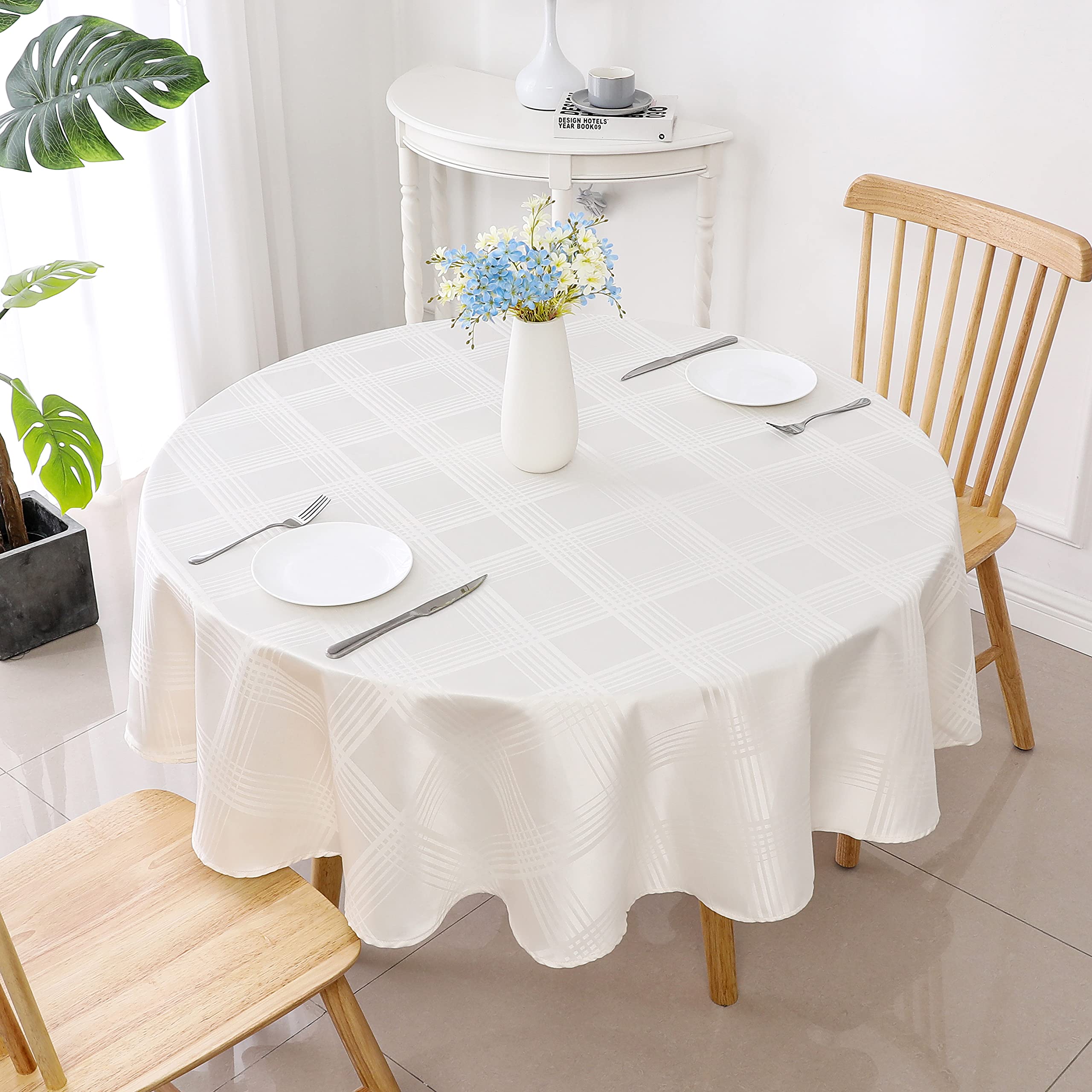 Waterproof Round Tablecloth 60 Inch - Spill & Oil Proof, Reusable Washable Checkered Ivory Plaid Table Cover for Kitchen, Dining Room, Outdoor Picnics & Parties