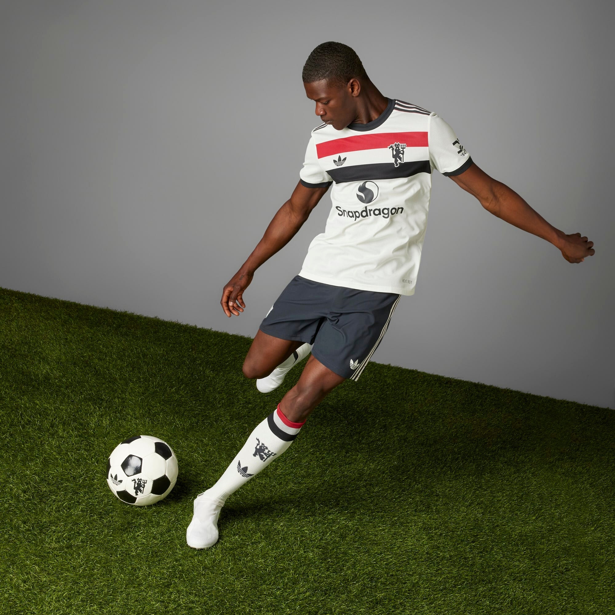 Adidas Manchester United 2024/25 Match Third Jersey - Official Soccer Uniform for Fans & Players - Perfect for Games, Training & Collecting