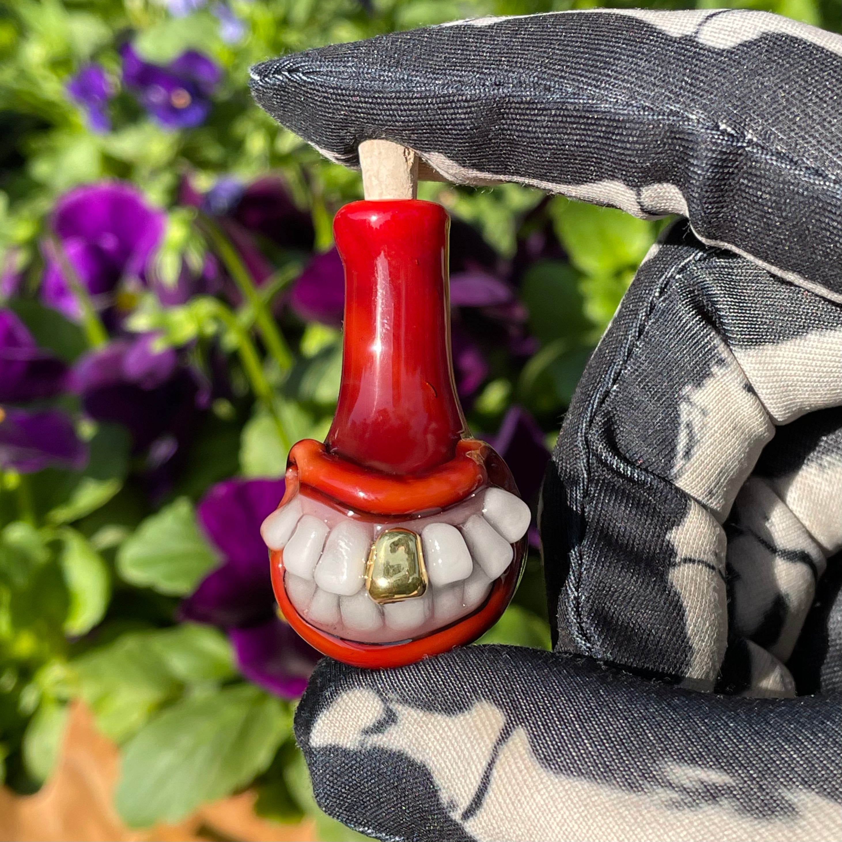 Red Smiling Glass Cork Bottle - Decorative Wine Bottle Stopper for Parties, Gifts & Home Bar Accessories
