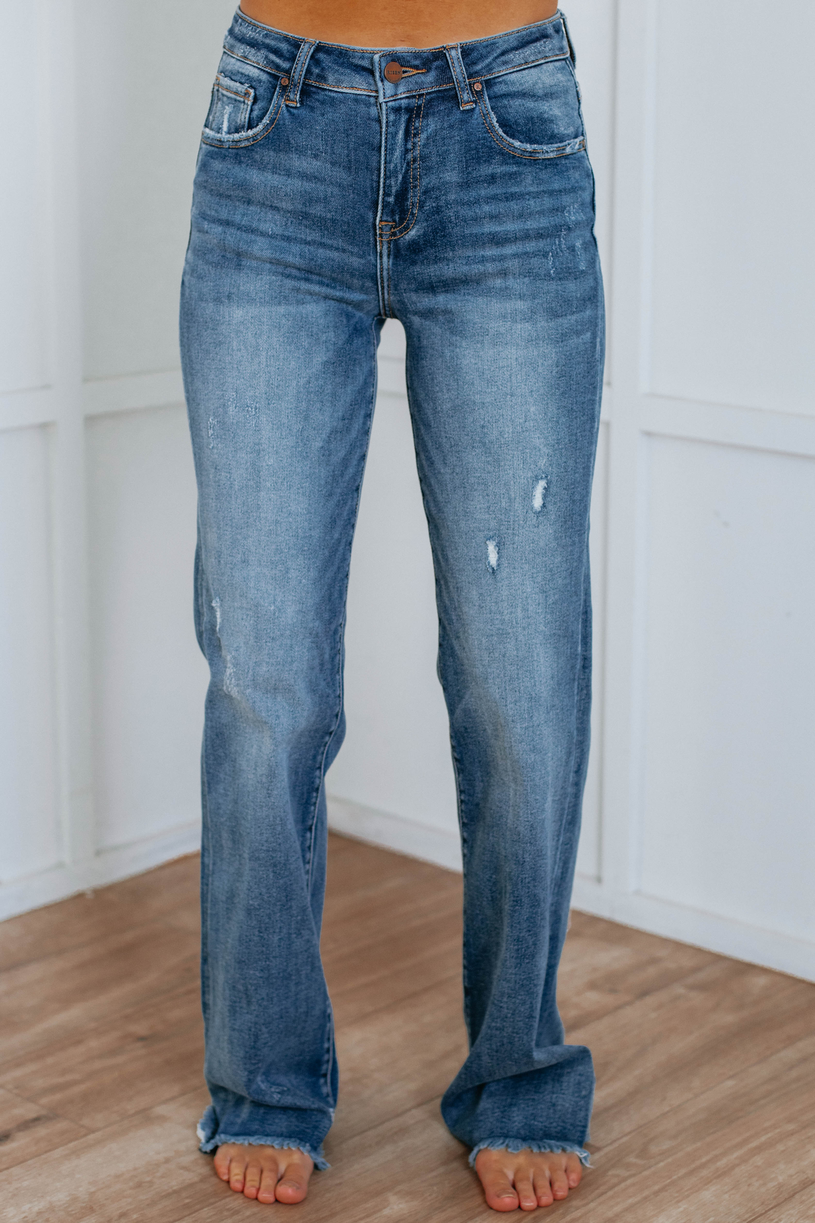Aemi Risen Jeans for Women - Medium Wash Distressed Denim Pants - Perfect for Casual Wear, Street Style & Everyday Outfits
