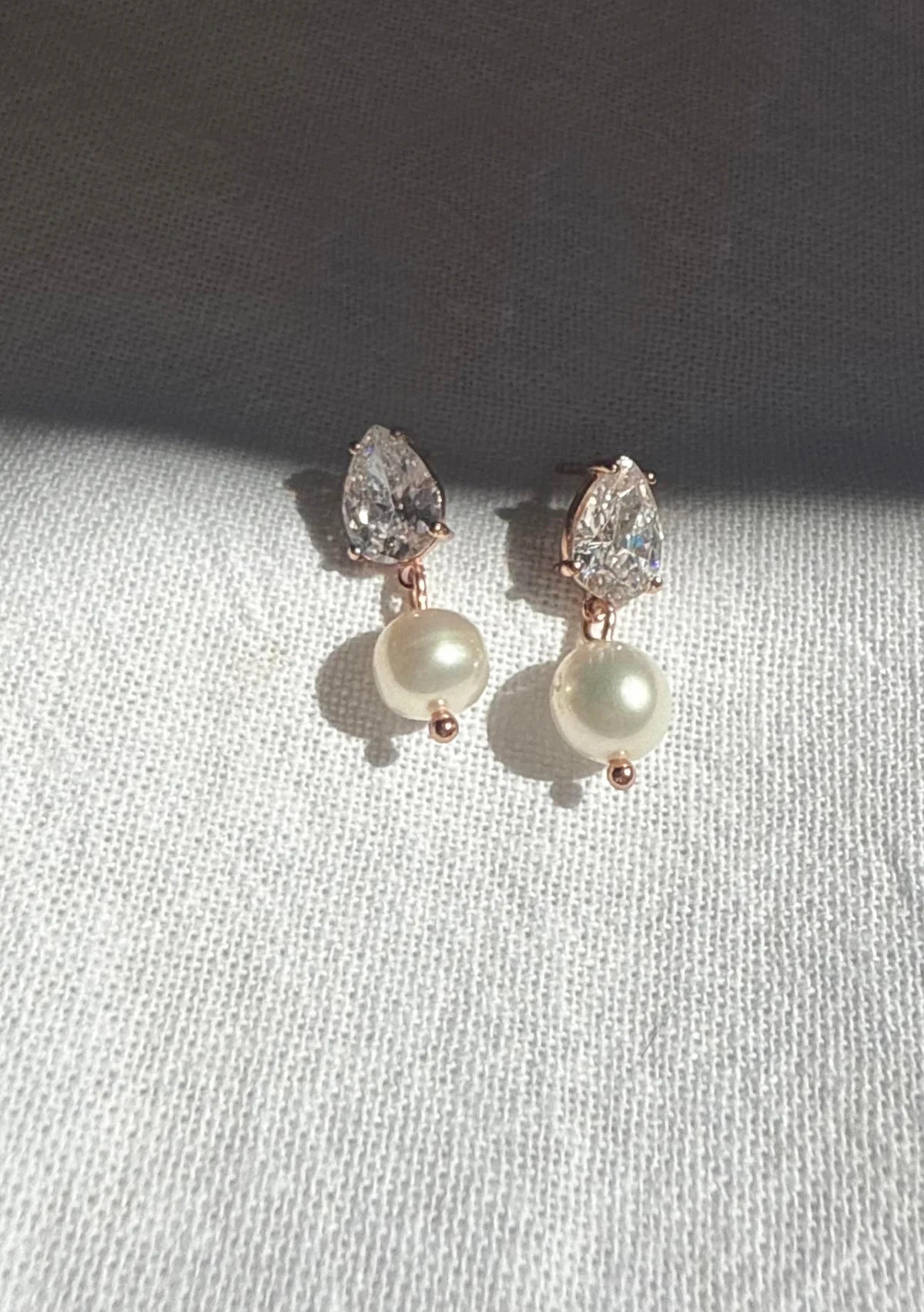 Lola Knight Sutton Pearl & Teardrop Crystal Earrings in Rose Gold - Elegant Dangle Earrings for Women, Perfect for Weddings, Parties & Special Occasions