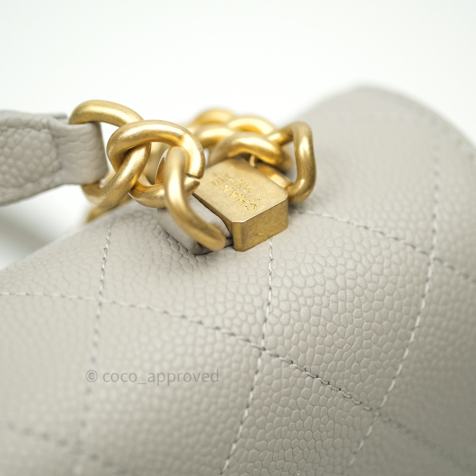 Chanel Chic Affinity Small Grained Calfskin Crossbody Bag in Grey with Gold Hardware - Perfect for Everyday Luxury & Evening Outings
