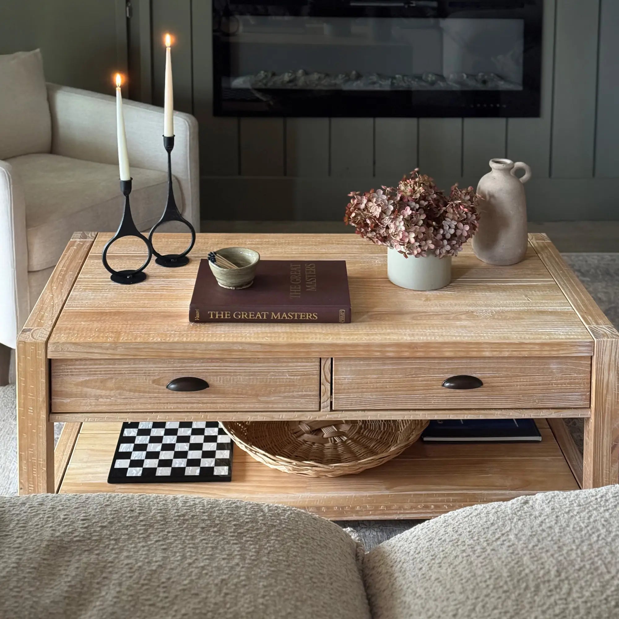 Modern Montauk Coffee Table - Solid Wood Mid-Century Design for Living Room, Office & Lounge - Stylish & Durable Home Decor Furniture