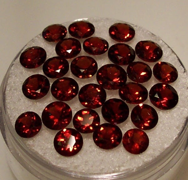 Wholesale Natural Genuine African Garnet Gemstones - 2mm to 6.5mm Round Faceted Loose Stones, VVS Eye Clean, January Birthstone for Jewelry Making & Healing Crystals