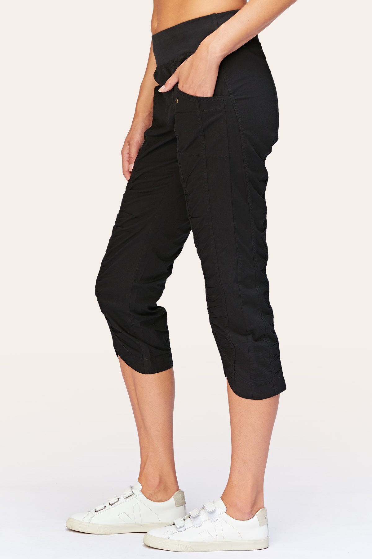 Iris Crop Black T-Shirt for Women - Soft Cotton Casual Tee - Perfect for Everyday Wear, Gym, and Outfits