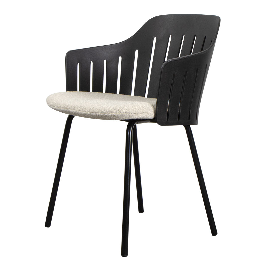 **Best Outdoor Lounge Chair with 4 Legs & Comfortable Seat Cushion - Perfect for Patio, Garden, Poolside & Backyard Relaxation**