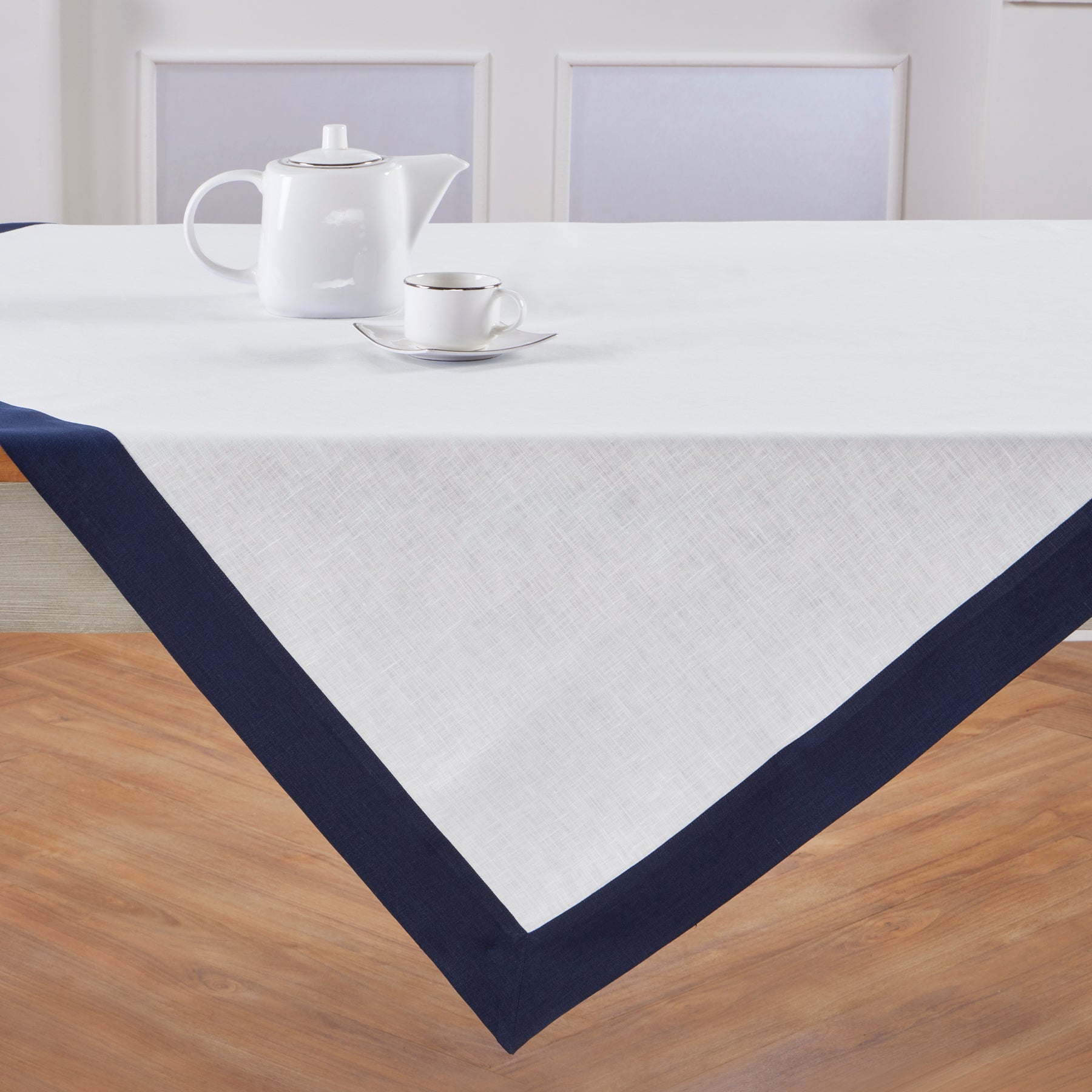 Contempo Modern Decorative Table Throw - Stylish & Soft Table Cover for Dining Room, Living Room, or Outdoor Patio - Perfect for Home Decor, Parties, and Special Occasions