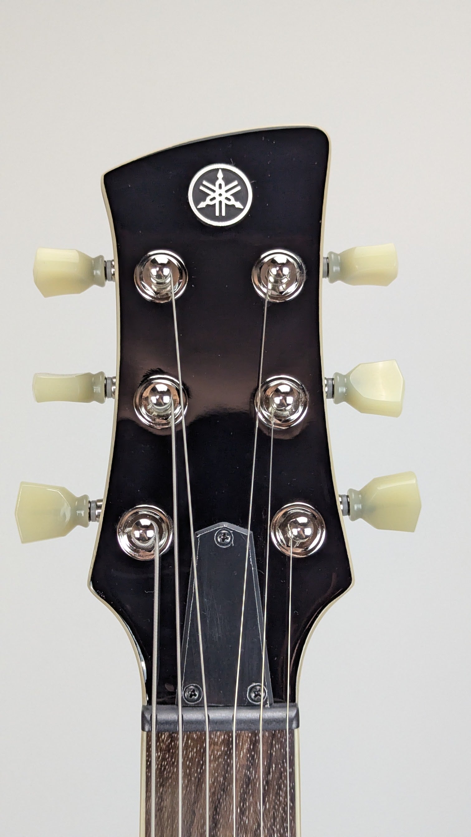 Yamaha RSS20 Revstar Electric Guitar in Black with Gig Bag - Perfect for Live Performances, Studio Recording & Guitar Enthusiasts