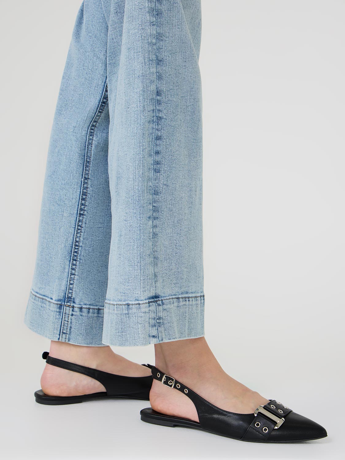 Stylish Faux Leather Slingback Flats for Women - Comfortable & Trendy Casual Shoes for Work, Dating & Everyday Wear