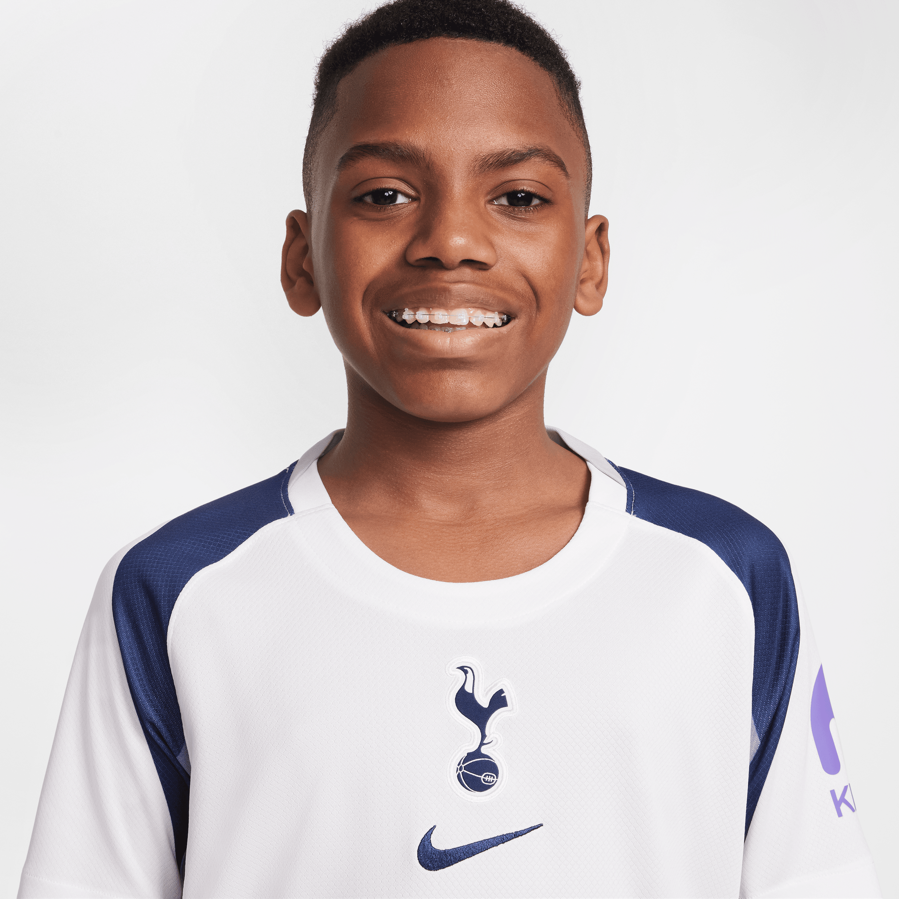 Tottenham Hotspur 2025-2026 Youth Home Jersey - Official Stadium Soccer Shirt for Boys & Girls - Perfect for Match Day, Training & Fan Support