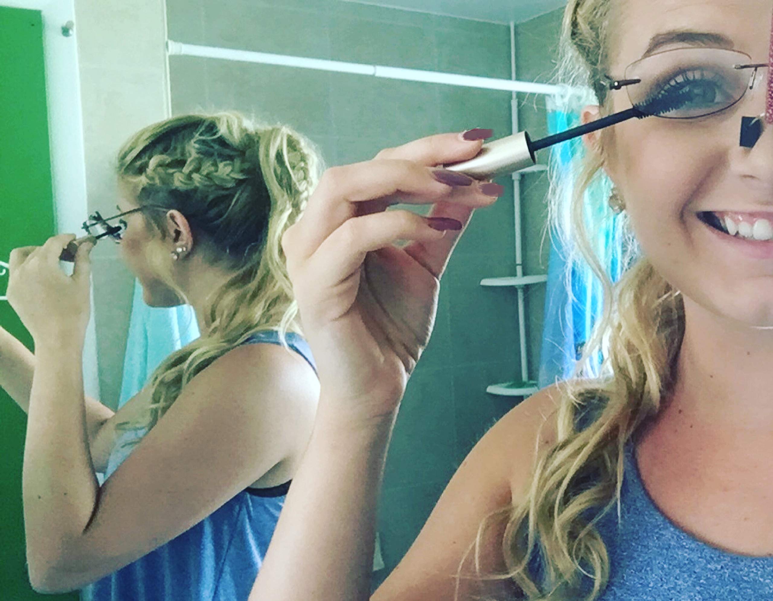 Must-Have Makeup Tool for Women with Glasses - Easy Eye Makeup Application While Wearing Eyewear | Perfect Gift for Glasses Wearers | Ideal for Daily Makeup Routine & Special Occasions