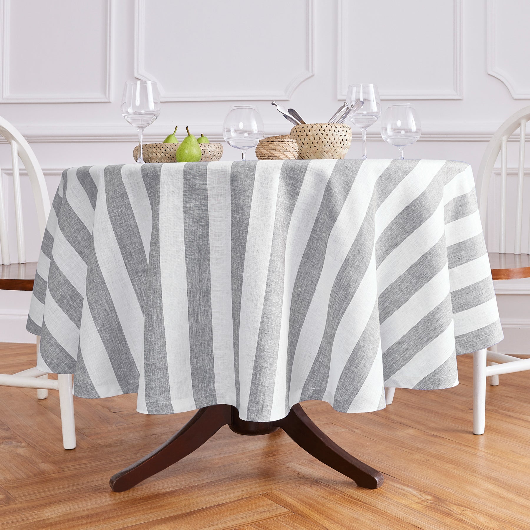 Stylish Cabana Stripe Round Tablecloth - Waterproof & Washable - Perfect for Outdoor Dining, Picnics, and Beach Parties