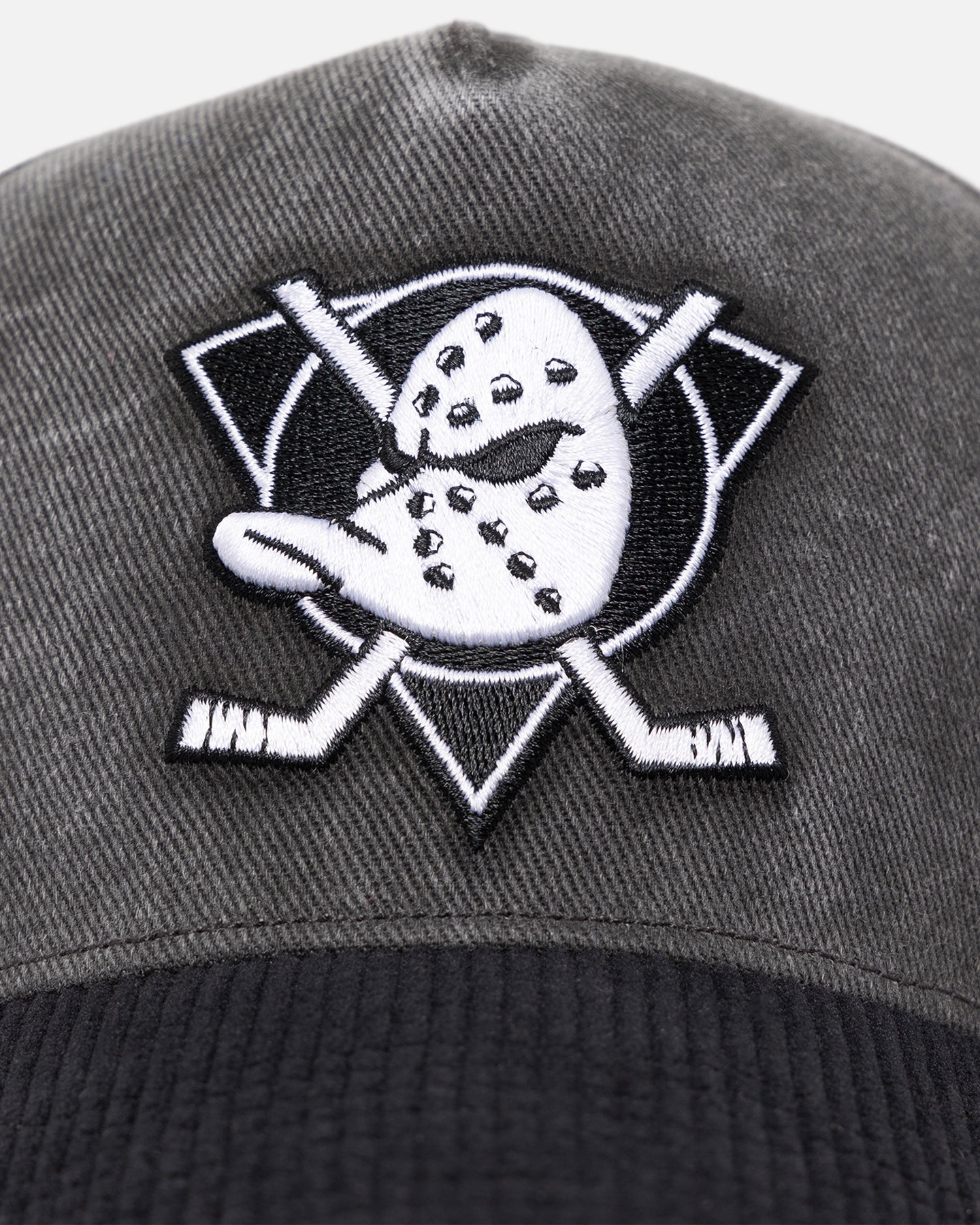 47 Brand Anaheim Ducks 'Apollo Corduroy' Snapback Hat - Black NHL Hockey Cap for Men & Women - Perfect for Game Day, Sports Events & Casual Wear