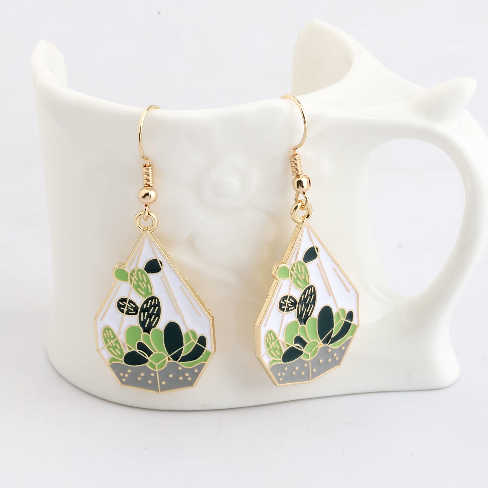 FUSTMW Green Cactus Dangle Earrings - Trendy Botanical Jewelry for Women | Perfect Gift for Plant Lovers, Boho Fashion & Summer Outfits