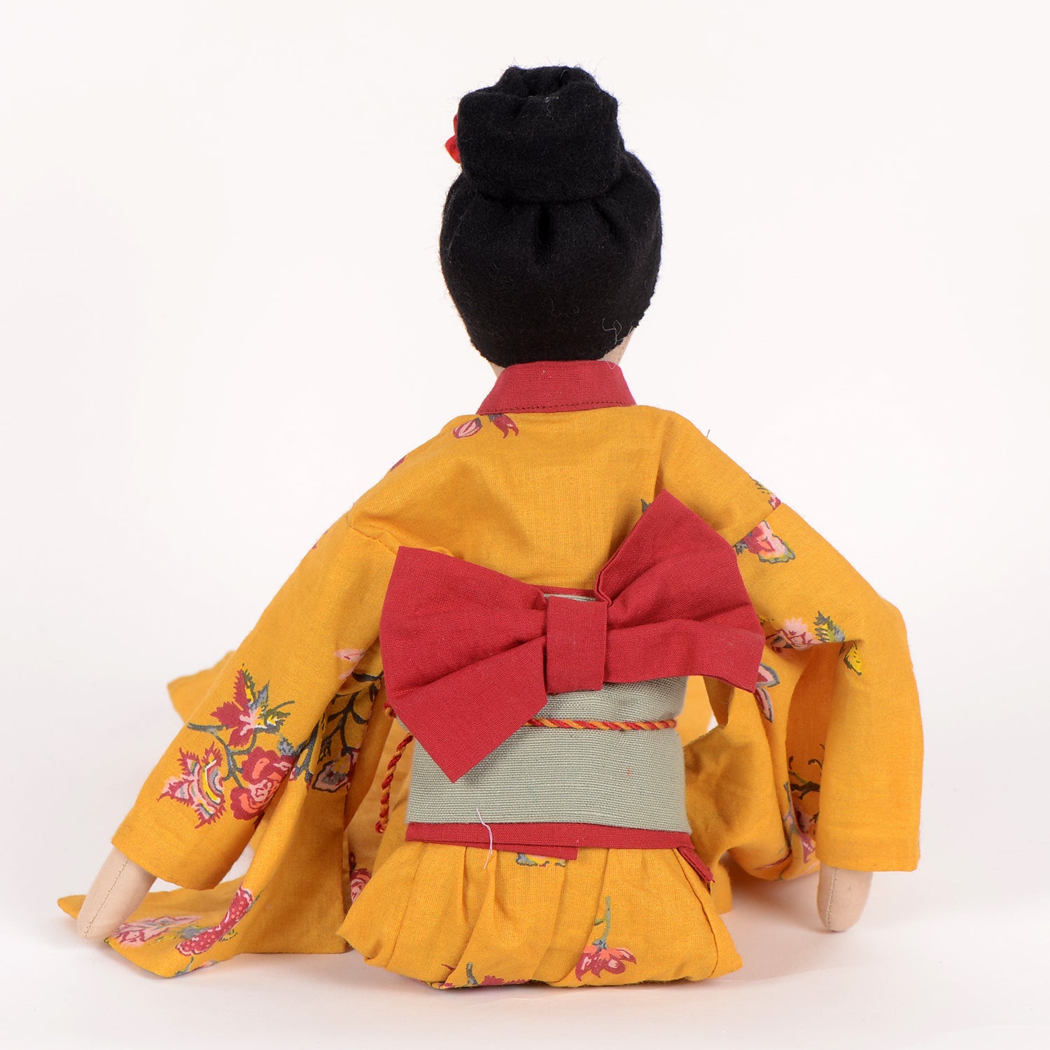 Handmade Mizu Oriental Decorative Figurine - Exquisite Asian Home Decor for Living Room, Office & Gift Giving