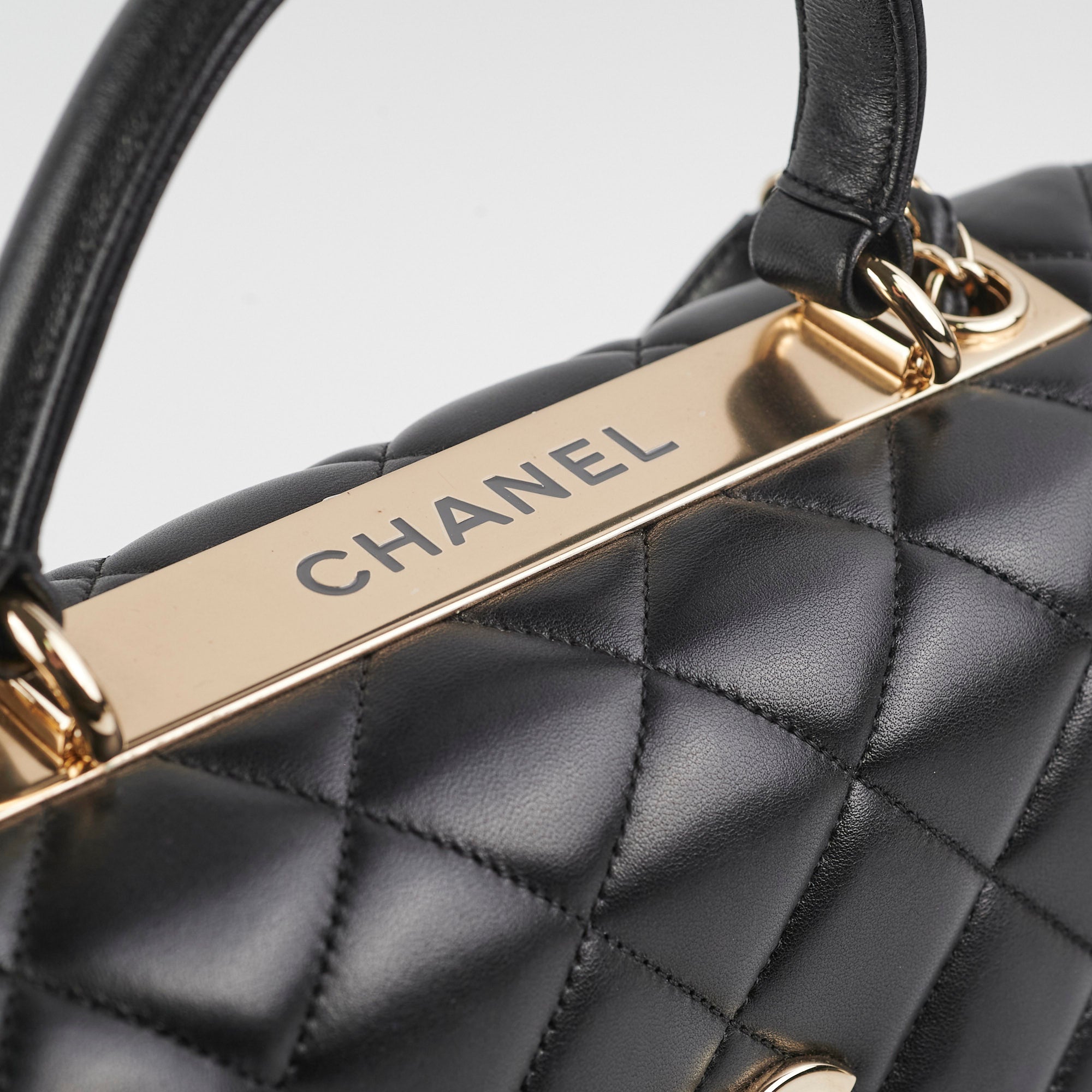 Chanel CC Trendy Medium Black Lambskin Leather Shoulder Bag - Luxury Designer Handbag for Women, Perfect for Date Night & Evening Events