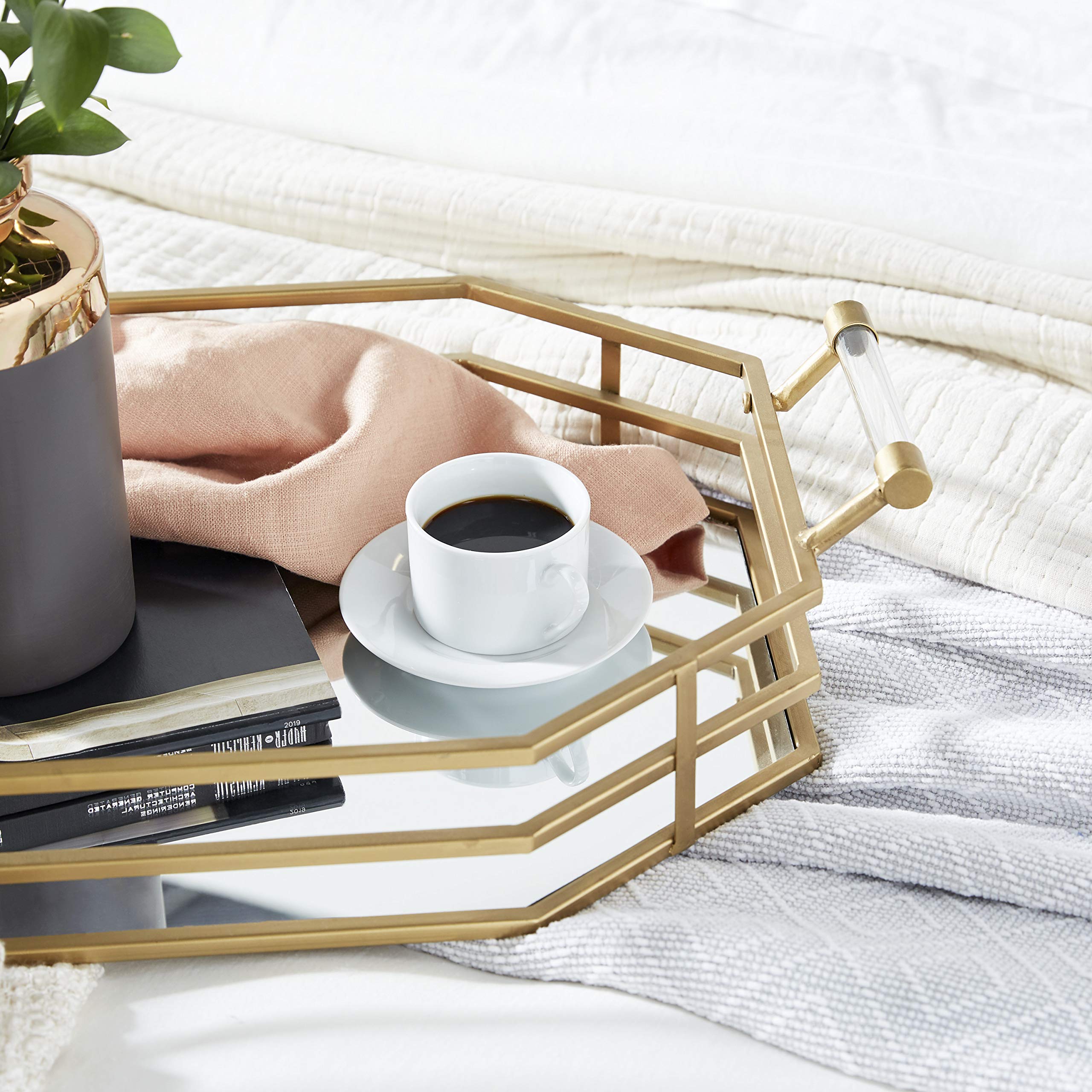 Deco 79 Glamorous Small Gold Metal Tray - Elegant Home Decor for Jewelry, Keys & Vanity Organizer | Perfect for Bathroom, Bedroom & Gift Giving