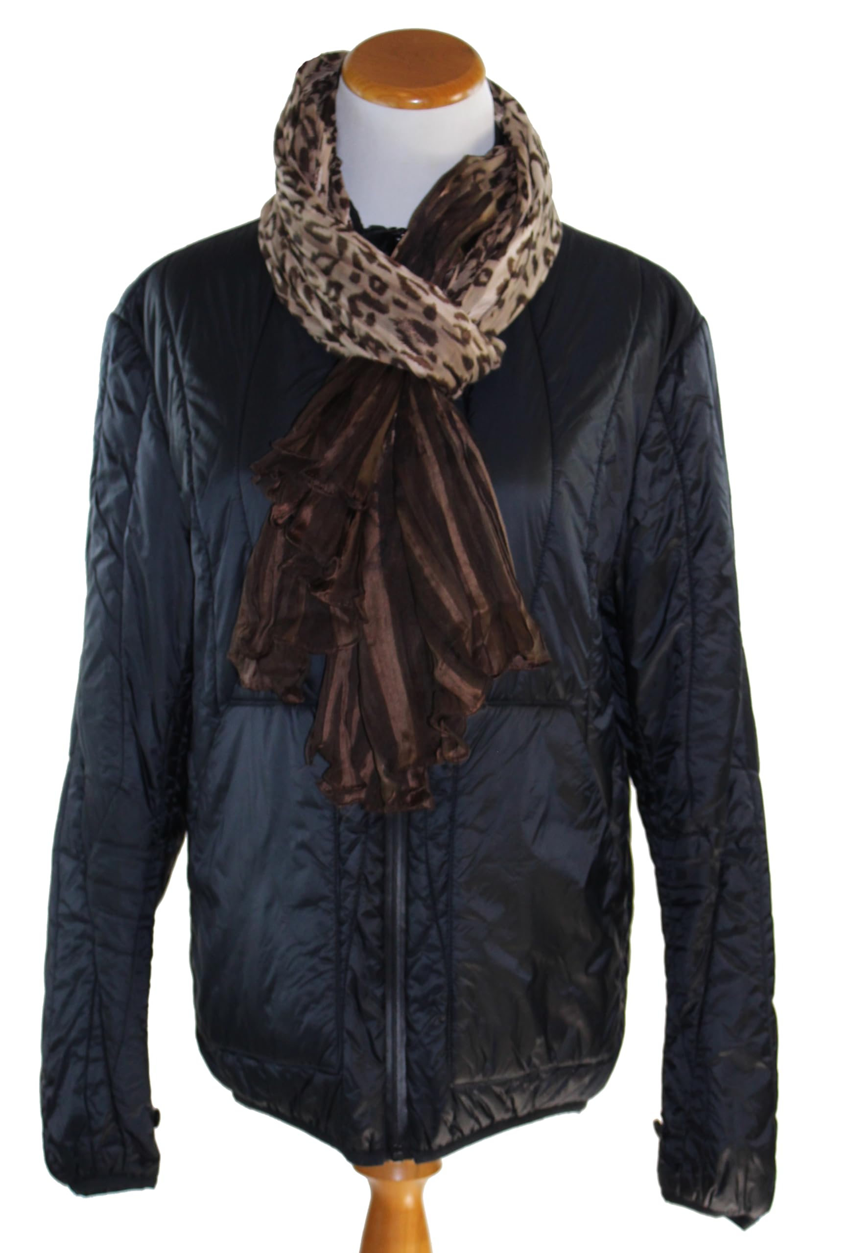 Luxury Leopard Print Scarf - Elegant Fashion for Women
