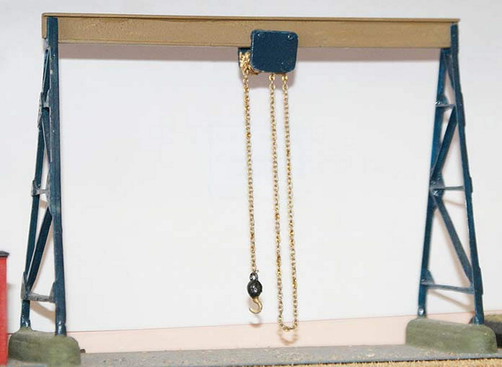 Langley Models Gantry Hoist OO Scale UNPAINTED Metal Model Kit F104 - Perfect for Model Train Layouts, Dioramas & Collectors