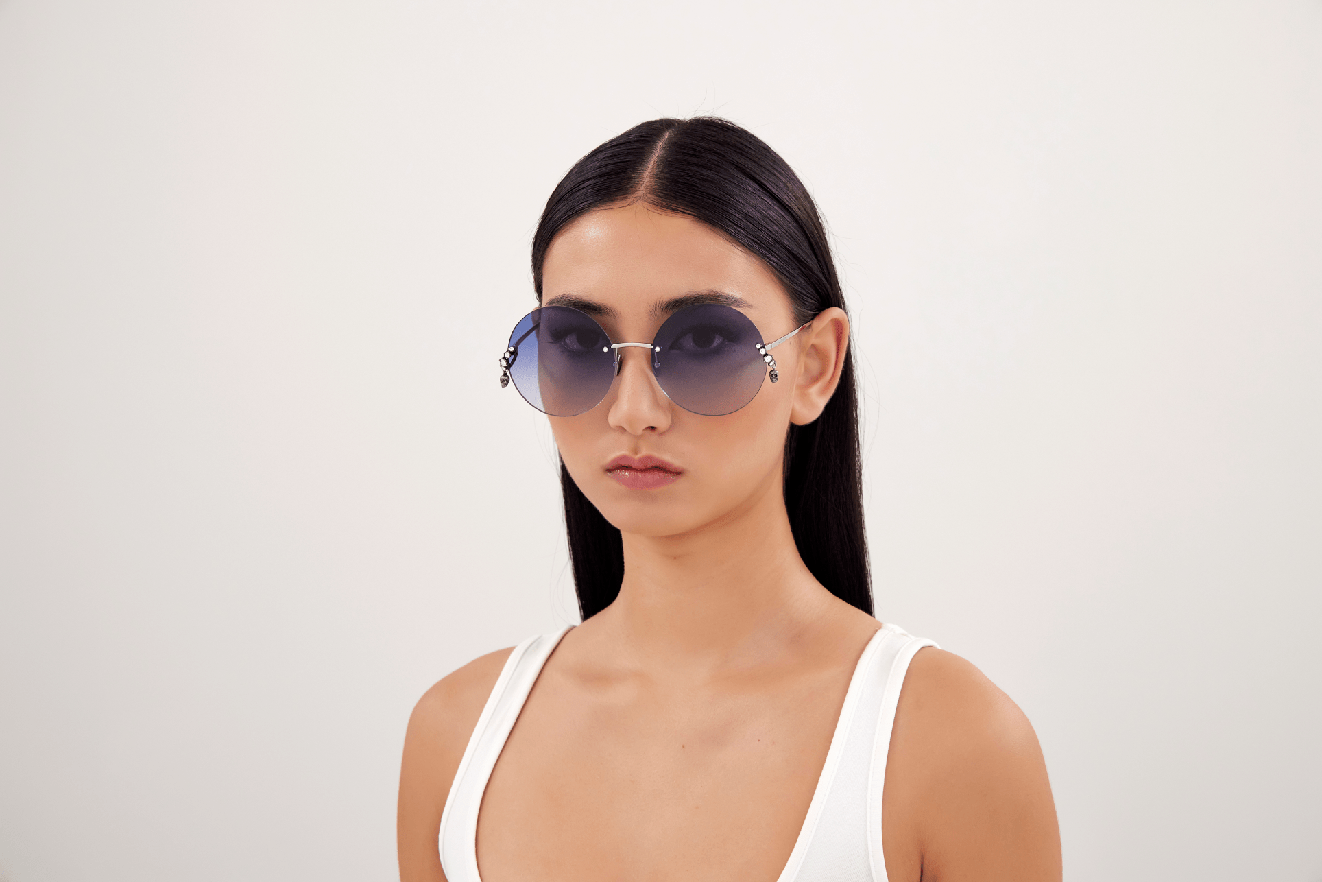 Alexander McQueen AM0418S Sunglasses - Luxury Designer Shades for Men & Women | UV Protection & Polarized Lenses | Perfect for Outdoor Activities, Travel & Fashion