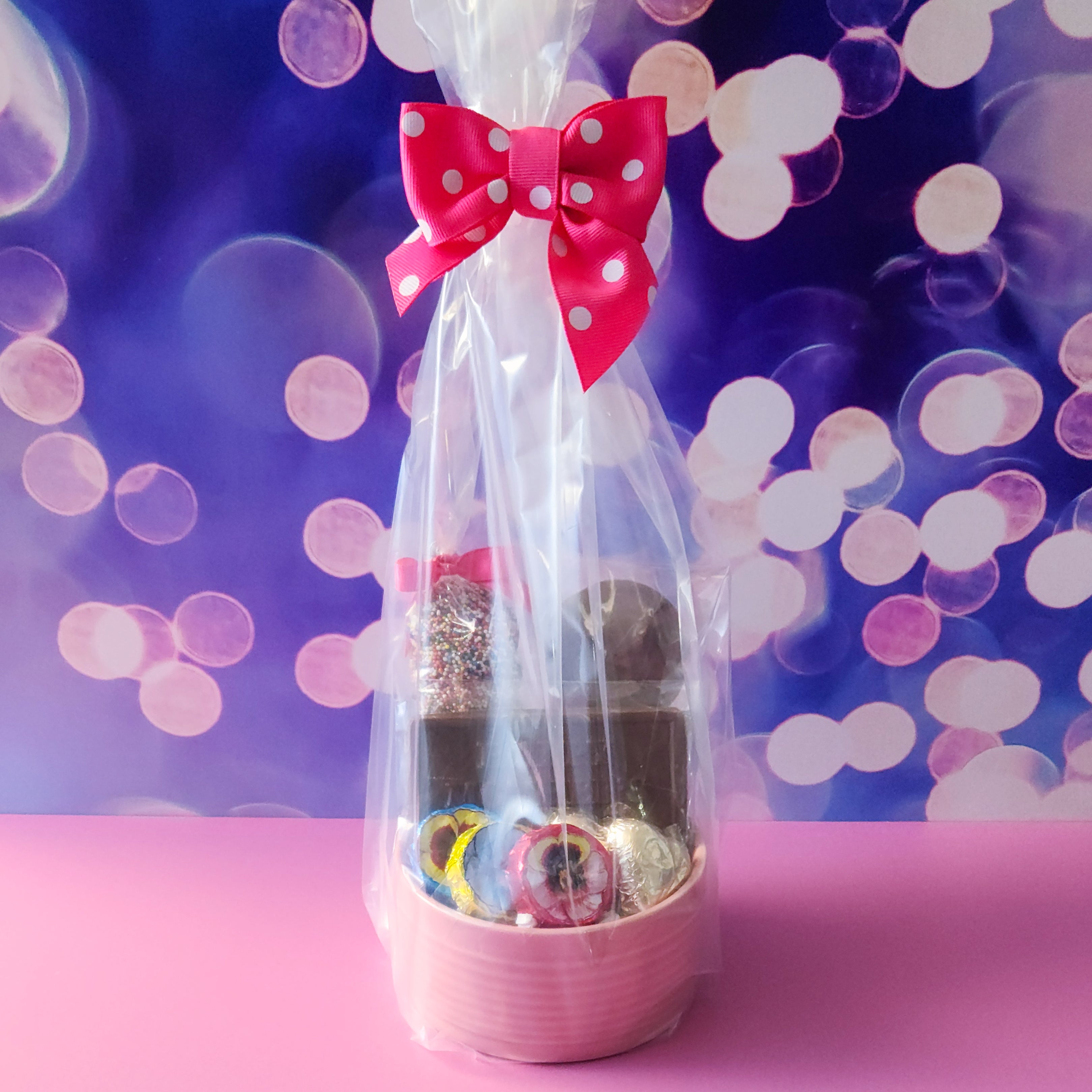Elegant Mother's Day Candy Dish - Heart-Shaped Ceramic Candy Bowl for Gifts, Parties & Home Decor - Perfect for Valentine's Day, Weddings & Special Occasions