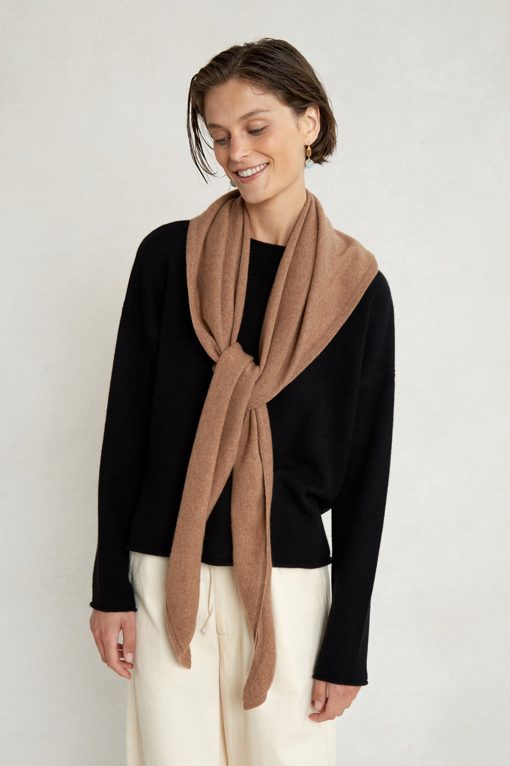 Stylish Triangle Scarf for Women - Soft & Warm Winter Fashion Accessory - Perfect for Outdoor Activities, Travel, and Casual Wear
