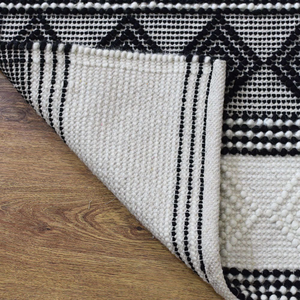 Hand Woven Industrial Rug - Durable & Stylish Floor Covering for Home, Office, and Commercial Spaces