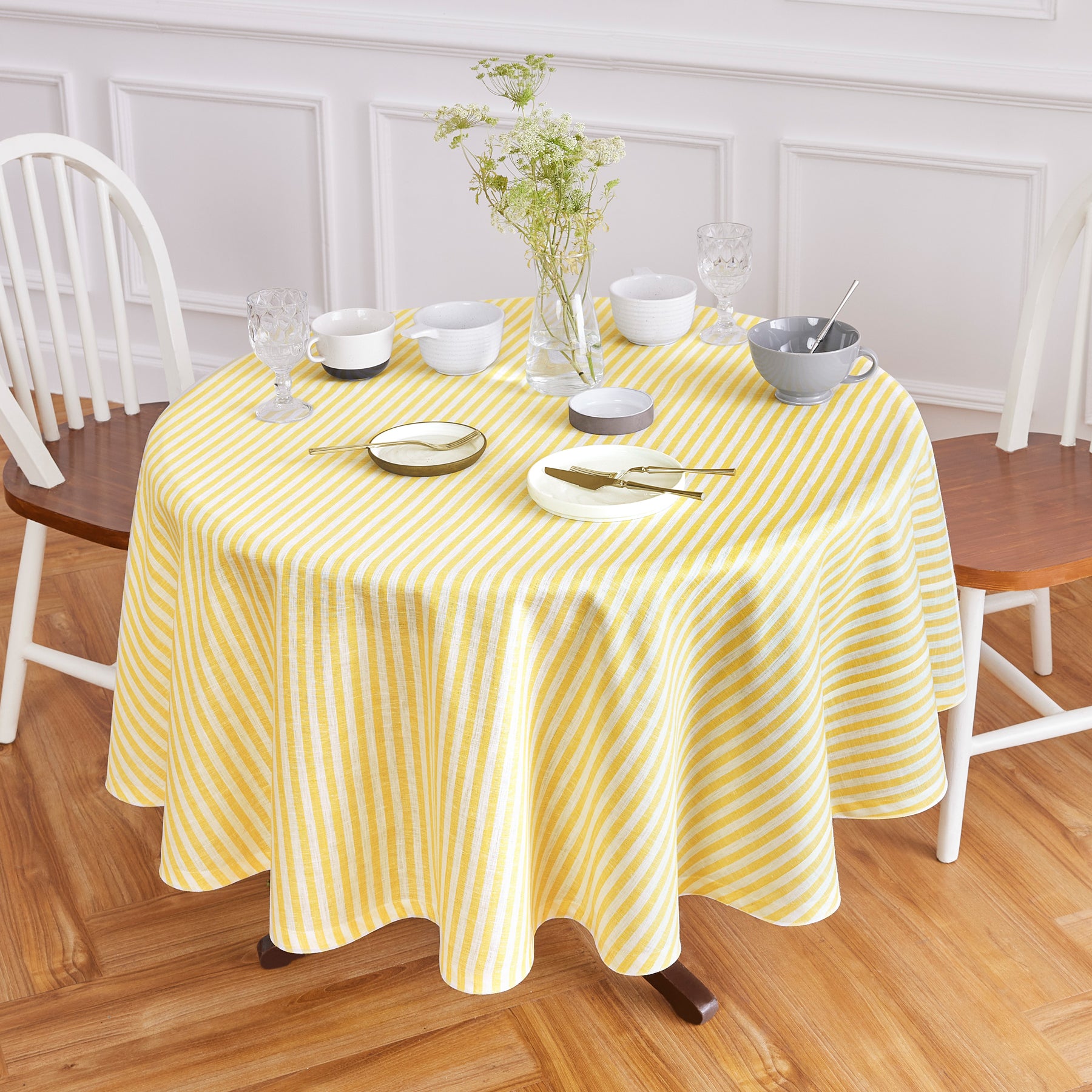Amalfi Stripe Round Tablecloth - Waterproof & Stain-Resistant 60-Inch Dining Table Cover for Indoor/Outdoor Use - Perfect for Parties, Picnics, and Family Gatherings