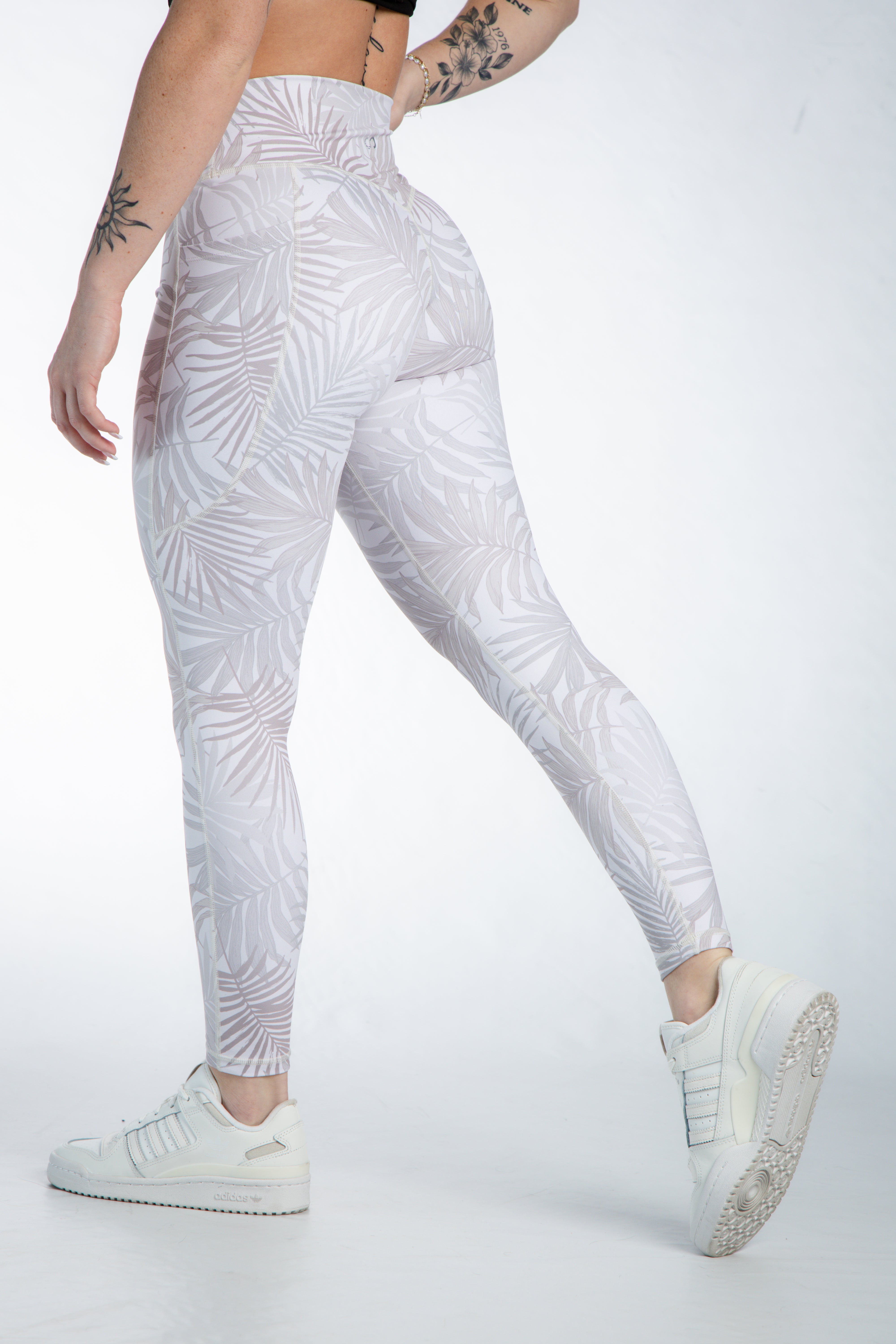 Empowered High Waist Yoga Leggings with Pockets - Comfortable Workout Pants for Women | Tan Leaf Print | Perfect for Gym, Running & Everyday Wear