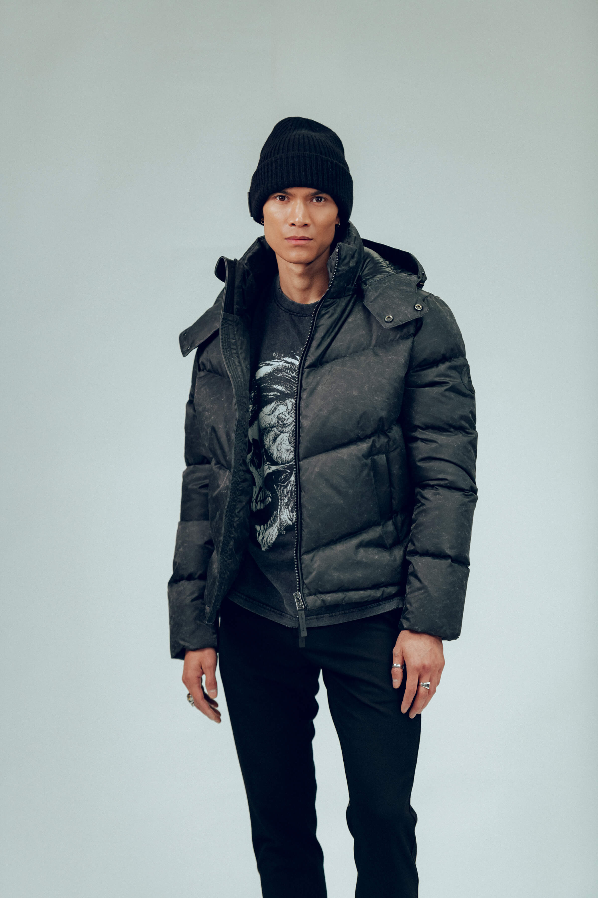 Men's Lightweight Nylon Down Puffer Jacket - Waterproof Winter Coat for Outdoor Activities & Casual Wear