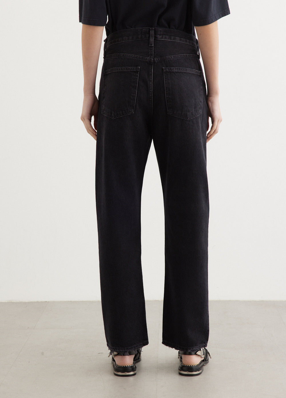 90's Vintage Mid Rise Straight Leg Jeans for Women - Retro Denim Pants for Casual Wear & Everyday Outfits