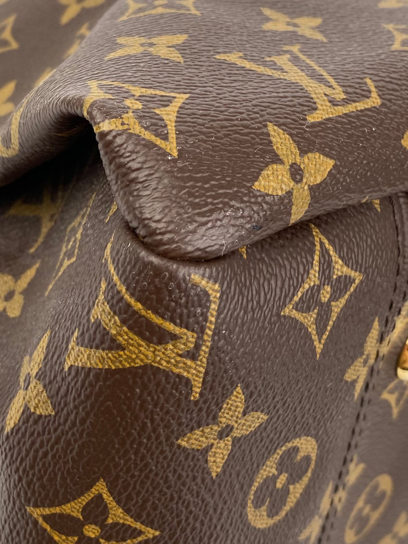 Authentic Louis Vuitton Monogram Artsy MM Handbag - Luxury Shoulder Bag for Women | Perfect for Work, Travel & Everyday Use