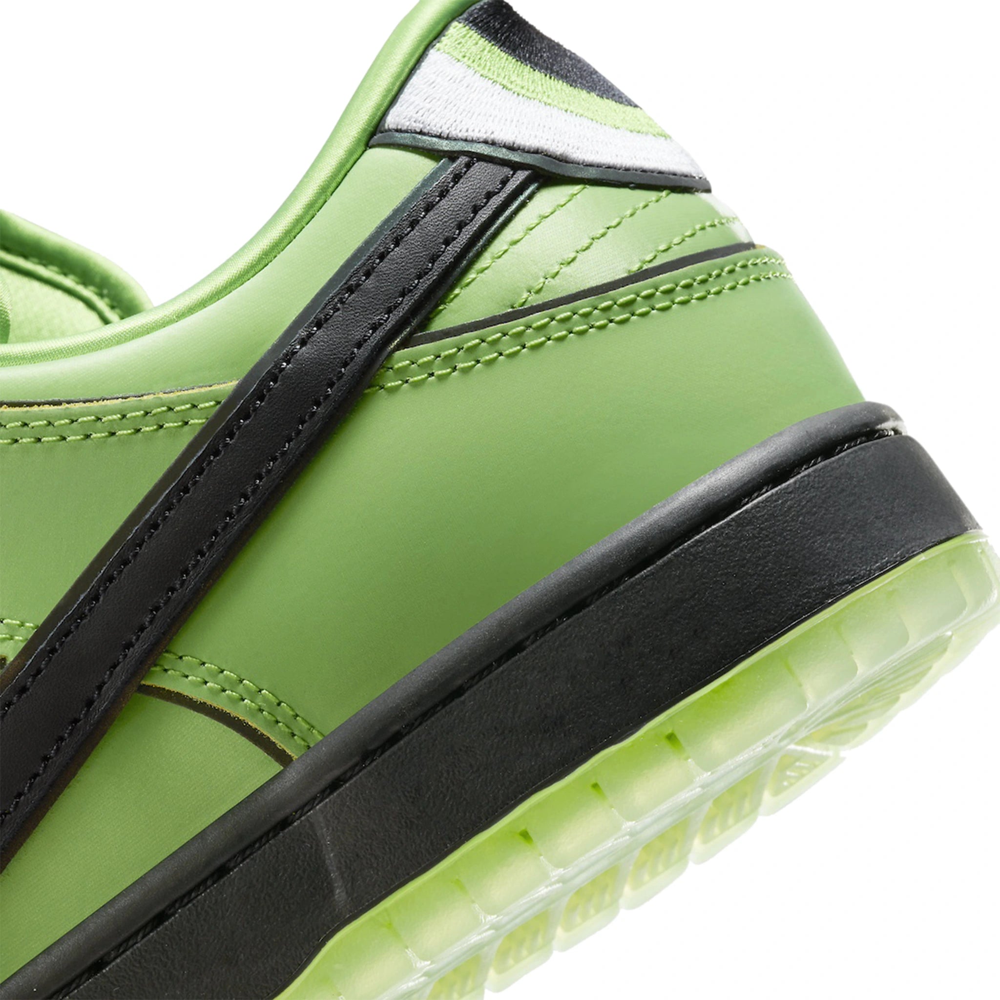 Powerpuff Girls x Nike SB Dunk Low Buttercup Sneakers - Limited Edition Cartoon Collaboration Shoes for Women & Men - Perfect for Skateboarding, Streetwear Fashion & Collectors