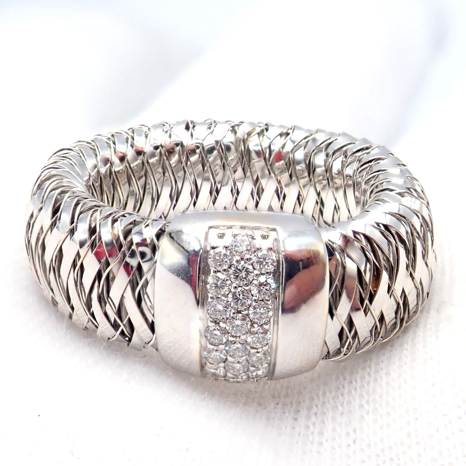 Authentic Roberto Coin Primavera 18K White Gold Diamond Flexible 10mm Ring - Elegant Jewelry for Weddings, Anniversaries & Special Occasions