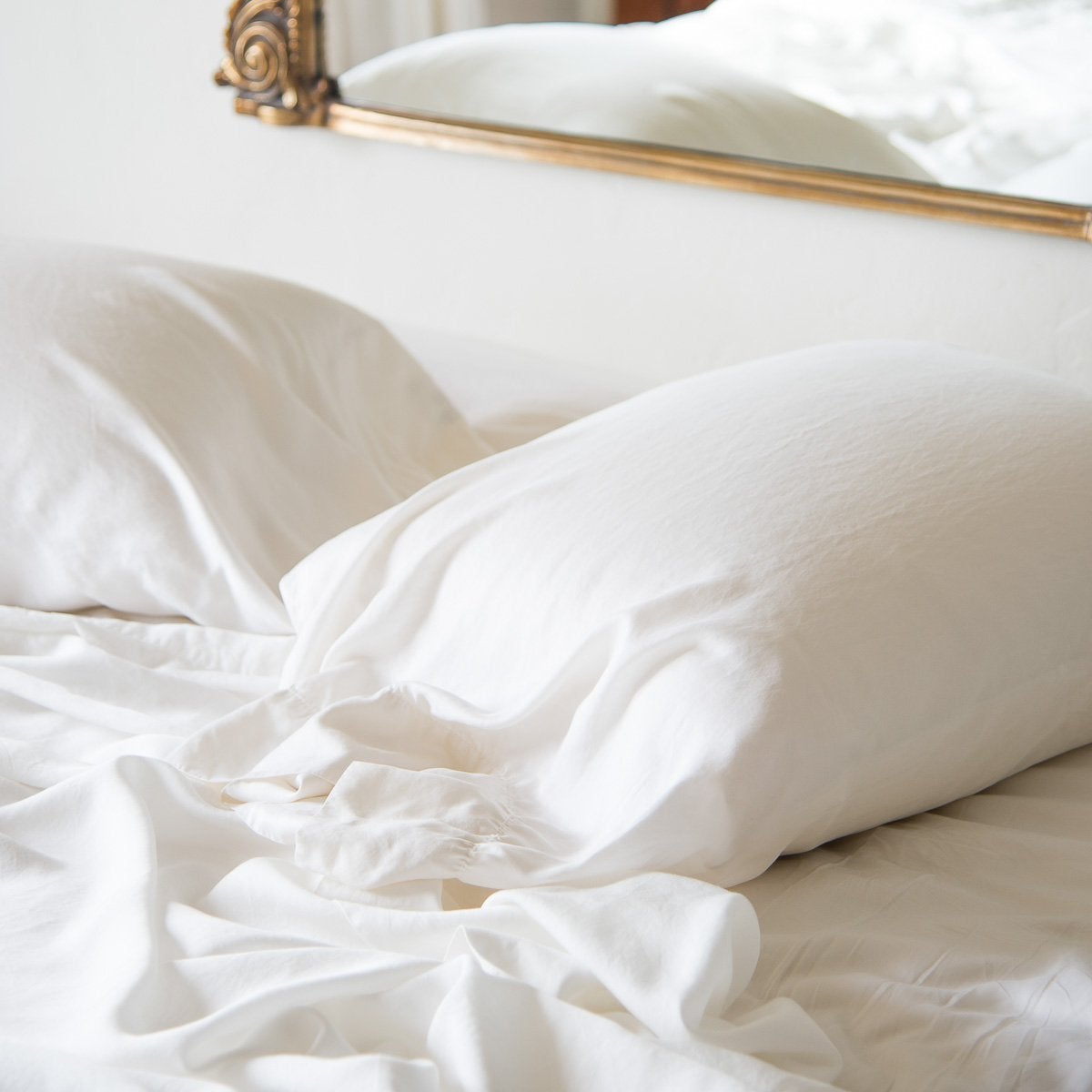 Premium Madera Luxe Pillowcase (Single) - 100% Organic Cotton Cooling Pillow Cover for Hot Sleepers - Perfect for Bedroom, Hotel, Travel & Home Decor
