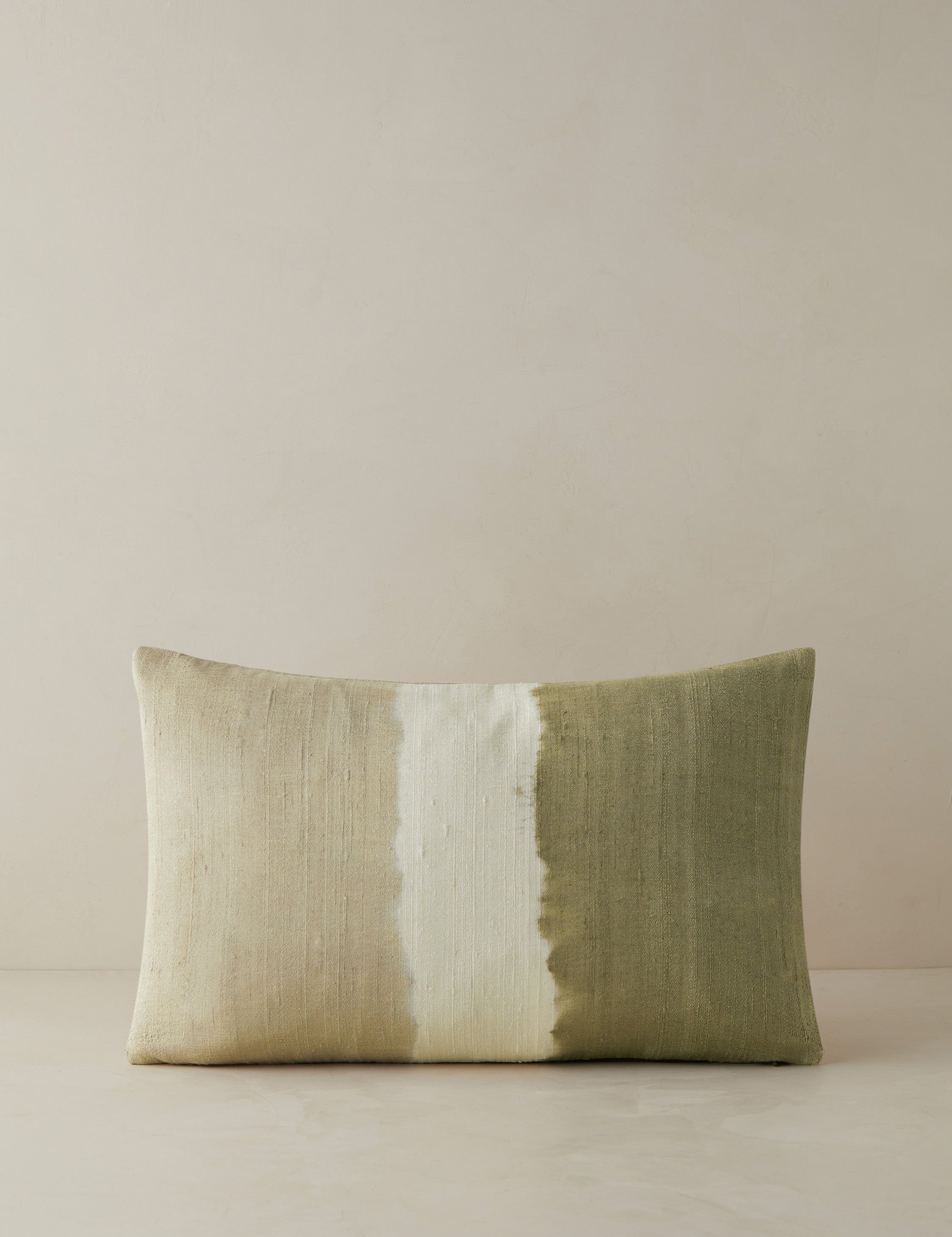 James Perkins Event Horizon Silk Pillowcase - Luxury 100% Mulberry Silk Pillow Cover for Hair & Skin Care - Perfect for Home, Travel & Gift Giving