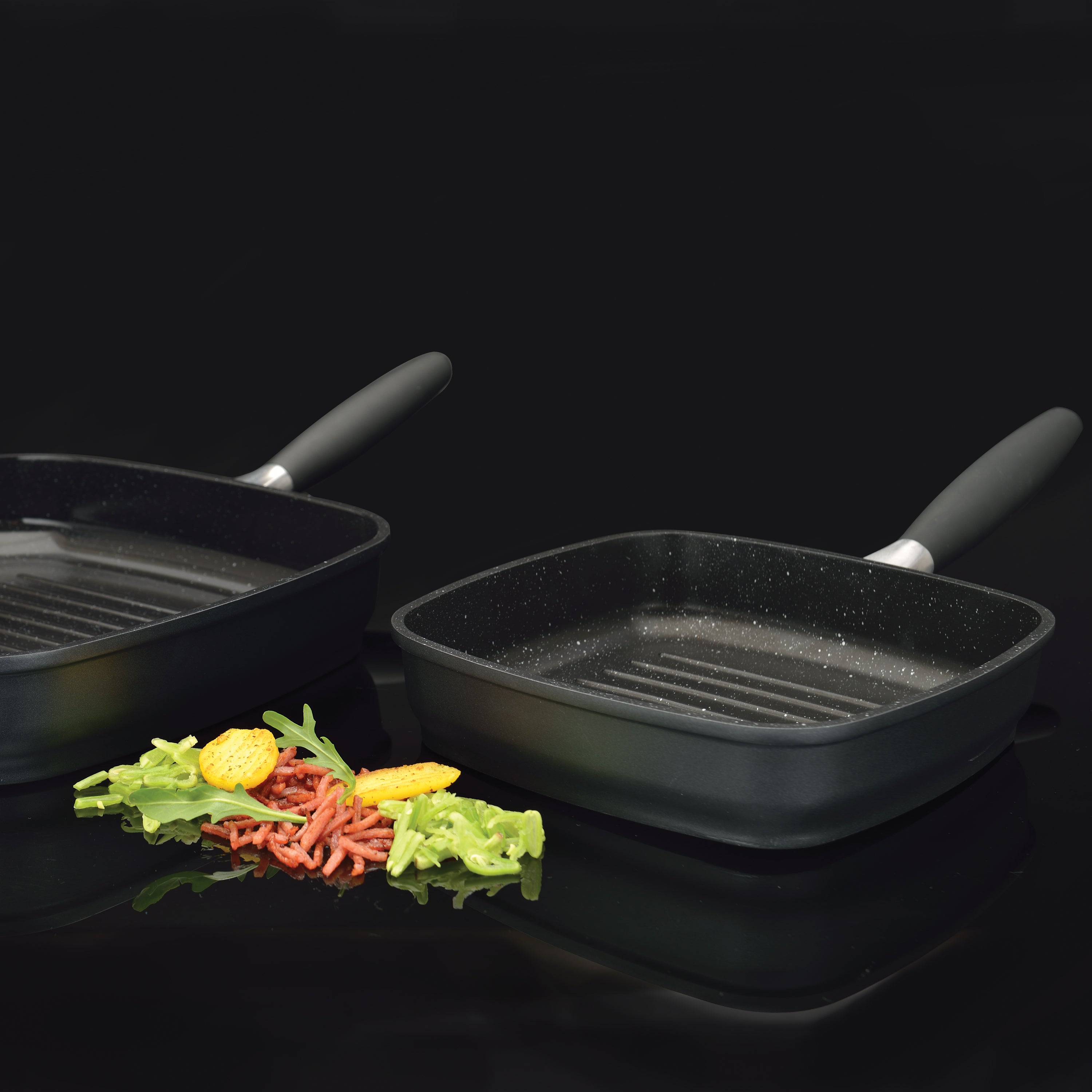 BergHOFF Scala 9.5 Inch Square Nonstick Grill Pan with Removable Handle - Cast Aluminum Cookware for Indoor/Outdoor Grilling, Perfect for Steaks, Burgers & Vegetables