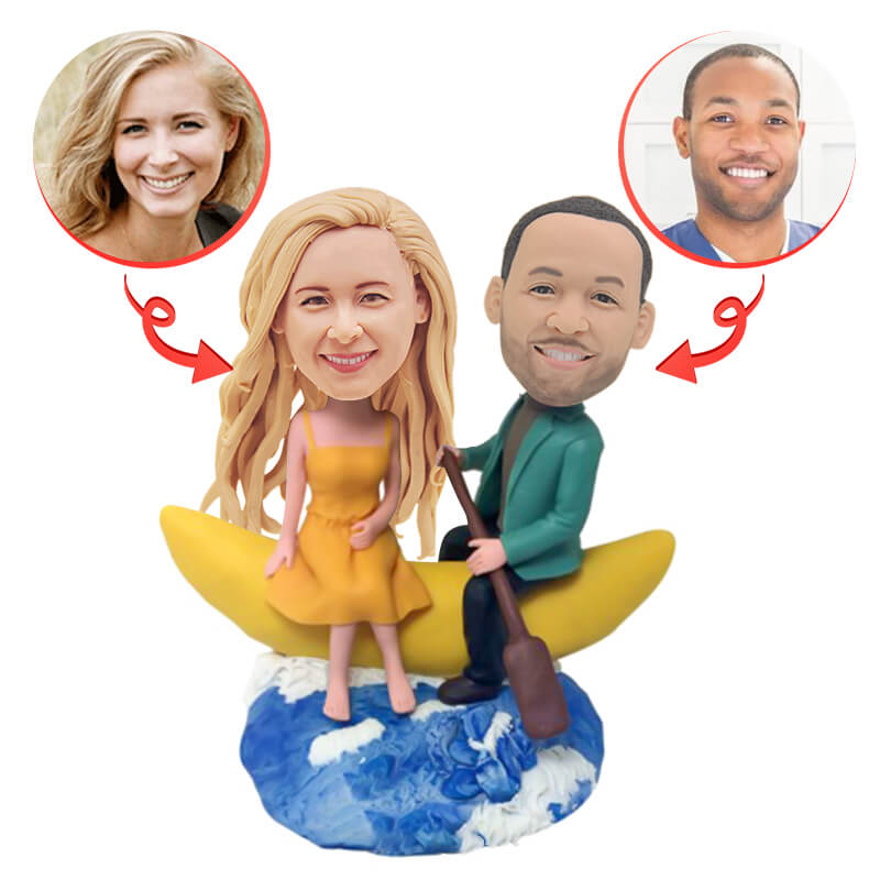 Custom Funny Couple Bobblehead - Personalized Caricature Wedding Gift for Anniversaries, Valentine's Day - Perfect for Home Decor, Office Desk & Gift Giving