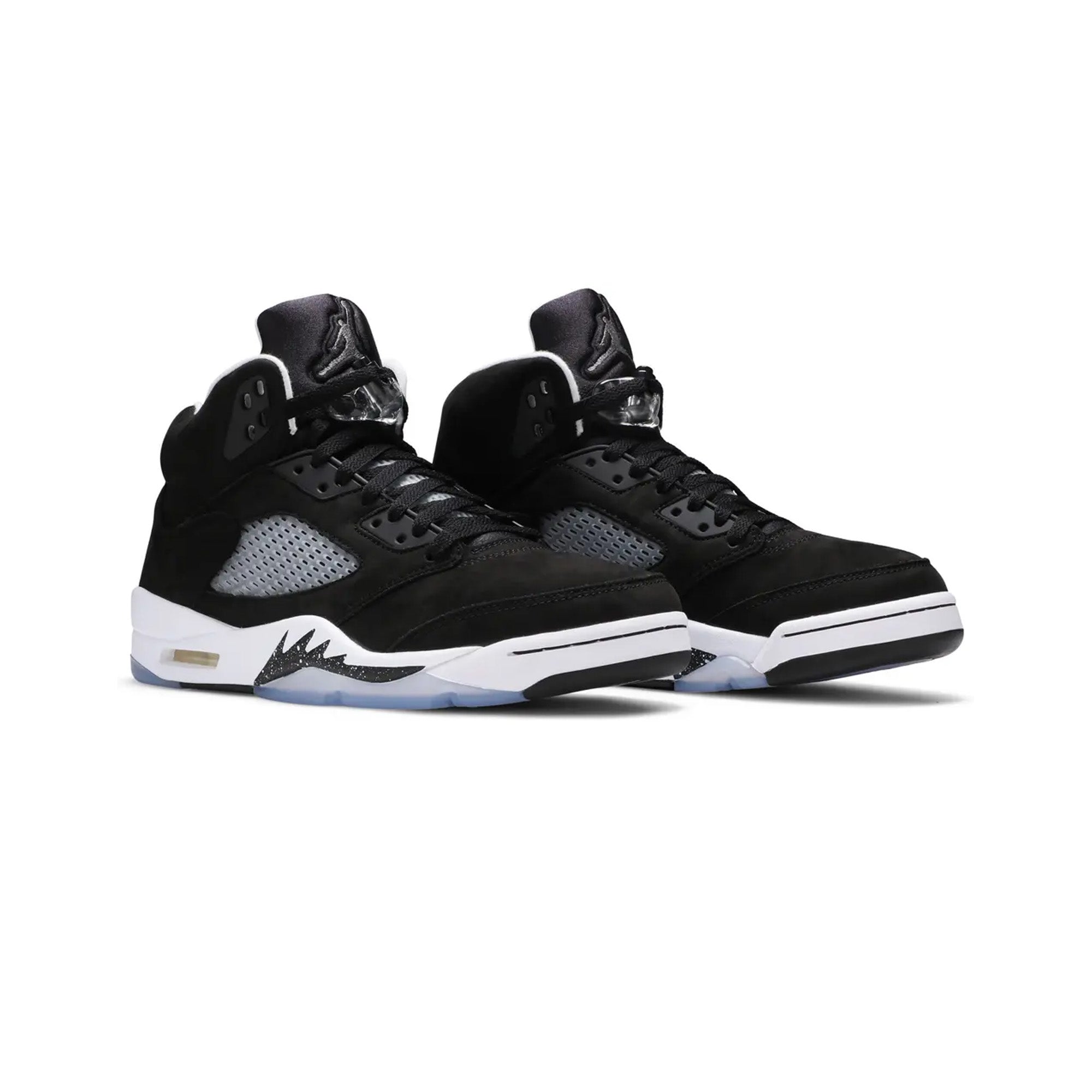 Air Jordan 5 'Oreo' Retro 2021 - Men's Basketball Shoes - Black & White Sneakers for Casual Wear & Street Style