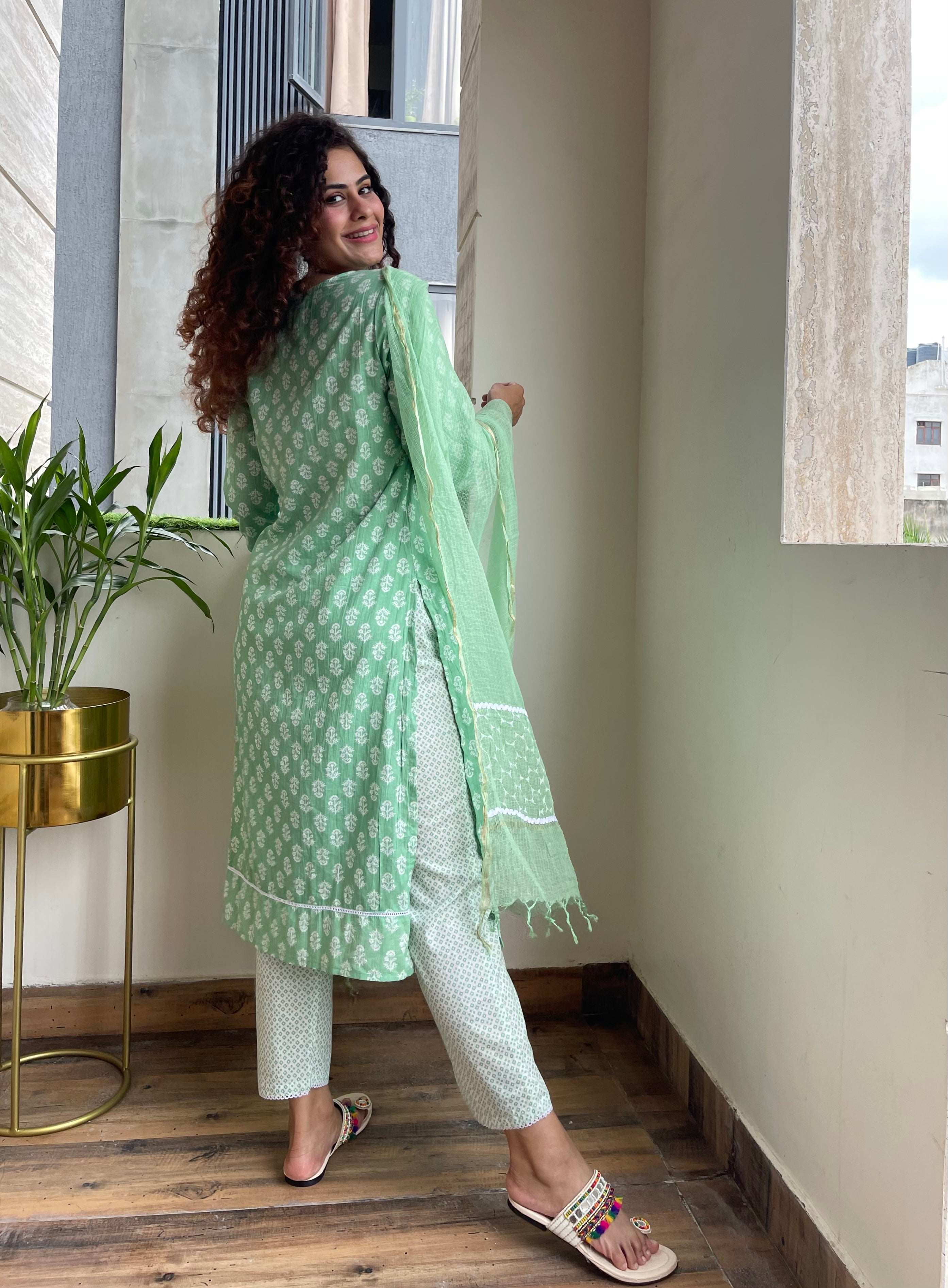 Stylish Green Cotton Kurta Suit Set for Women - Comfortable & Breathable Ethnic Outfit - Perfect for Festivals, Weddings & Casual Wear