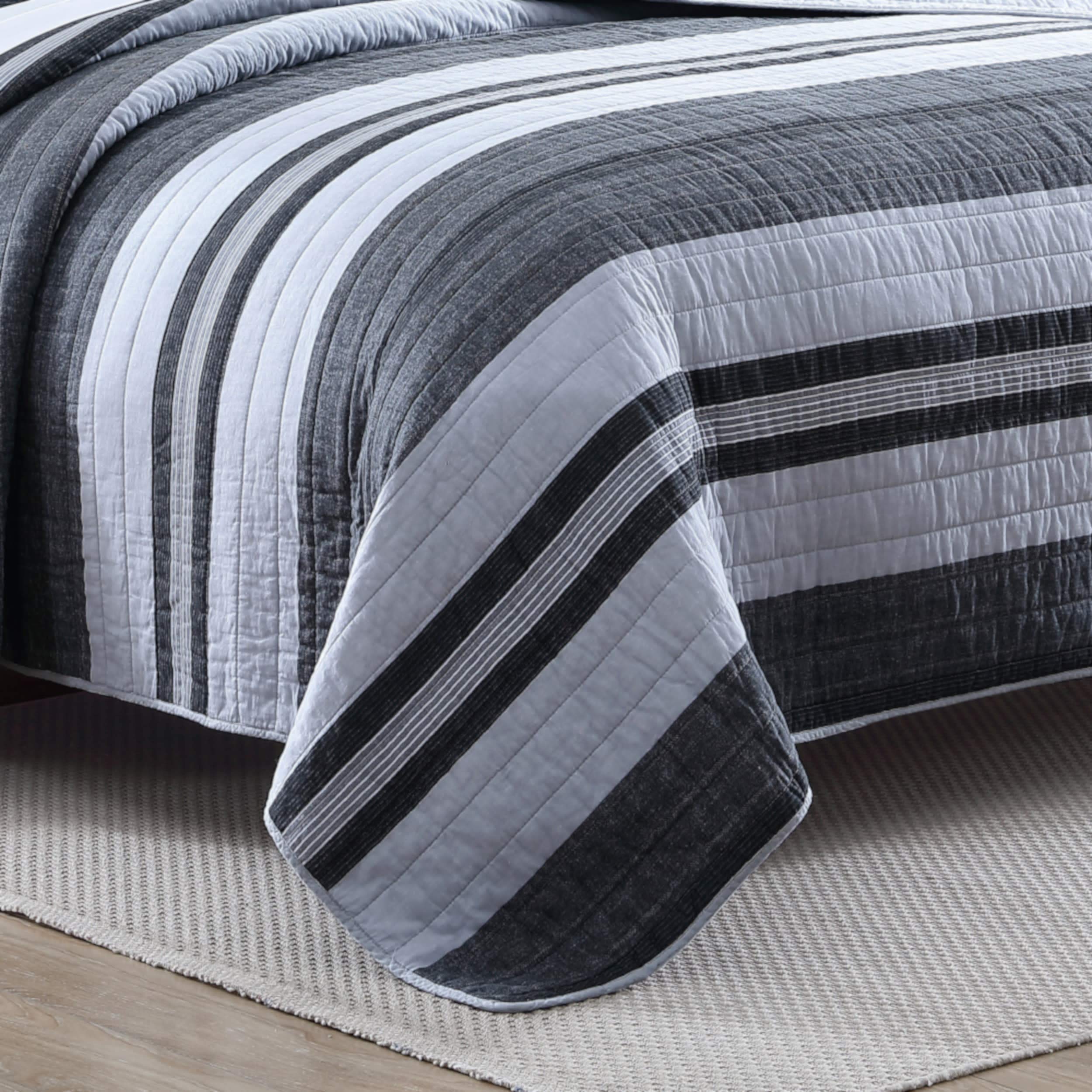 Nautica King Quilt Set - 100% Cotton Reversible Comforter | All-Season Bedding Set in Ardmoore Grey | Perfect for Master Bedroom, Guest Room & Luxury Hotels