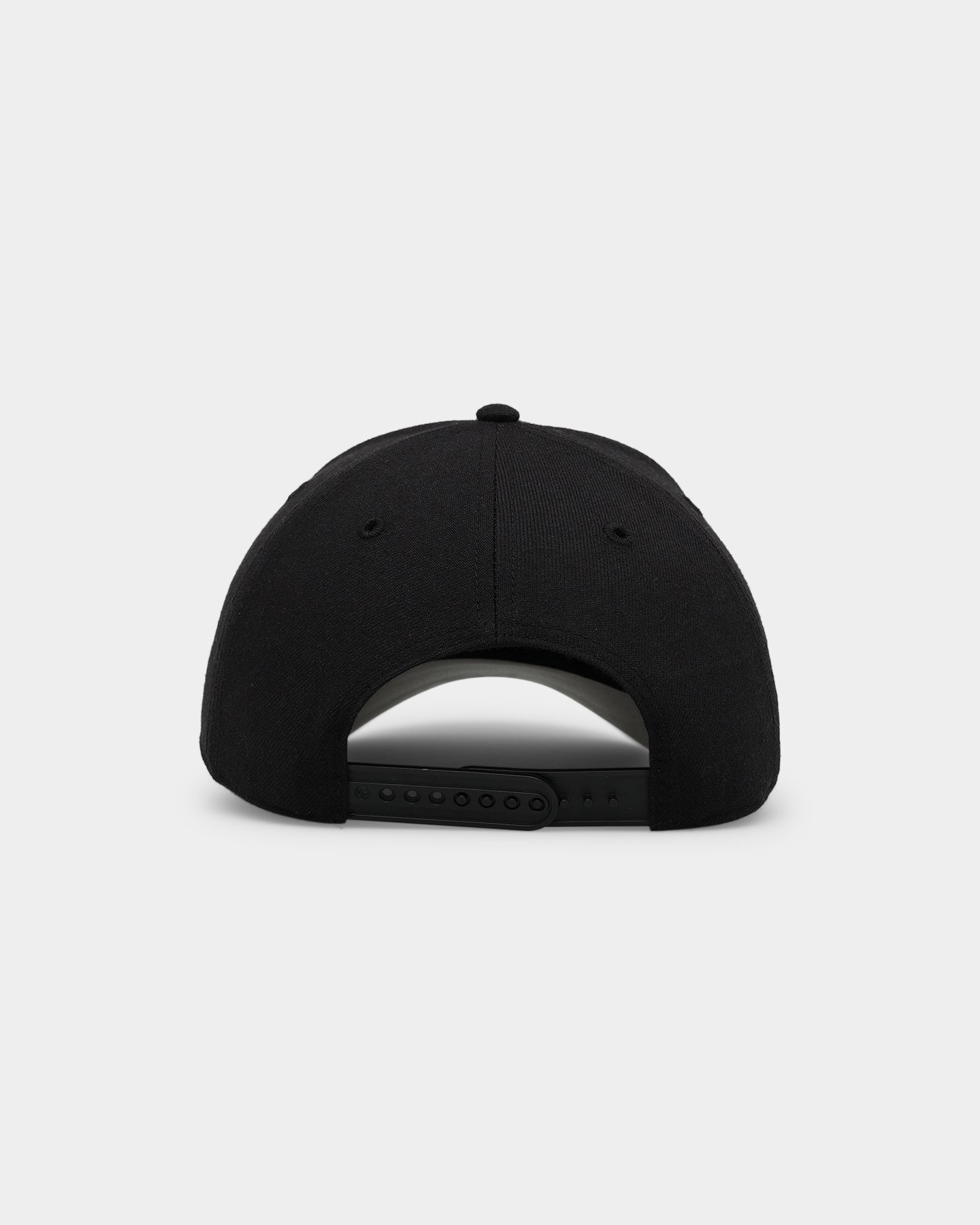 47 Brand Chicago Blackhawks MVP DT Snapback Hat - Adjustable Black Baseball Cap for Men & Women - Perfect for Sports Fans, Casual Wear & Game Day Outfits