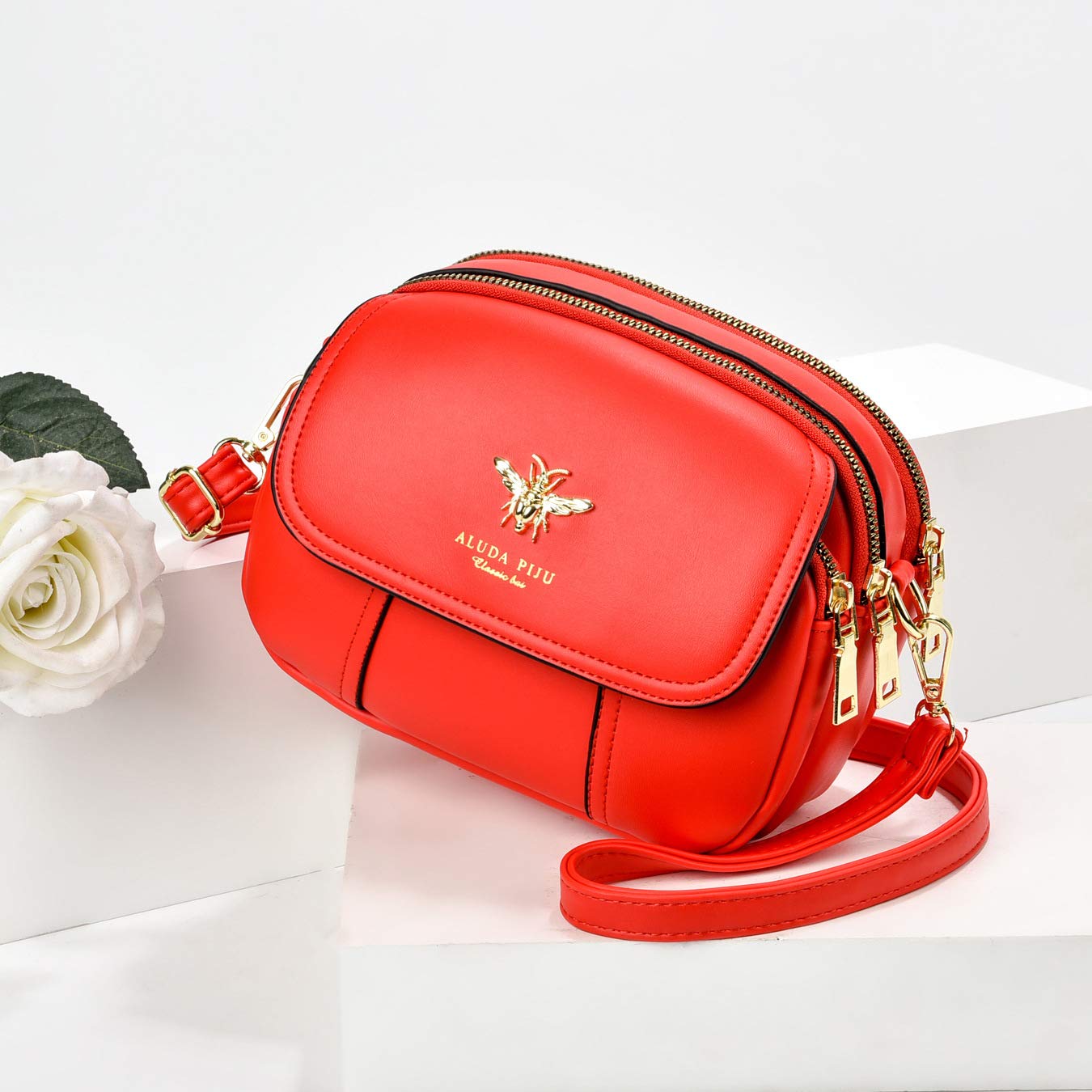 Stylish Women's Small Crossbody Bag - Fashionable Shoulder Purse & Messenger Handbag for Everyday Use | Perfect for Work, Travel & Shopping