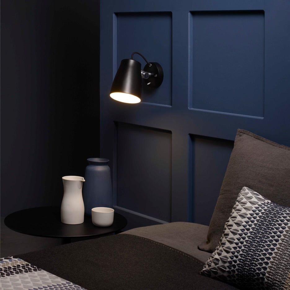 Atelier 1 Liter Wall Light in Matt Black - Modern Indoor/Outdoor Sconce Lighting for Living Room, Bedroom, or Patio