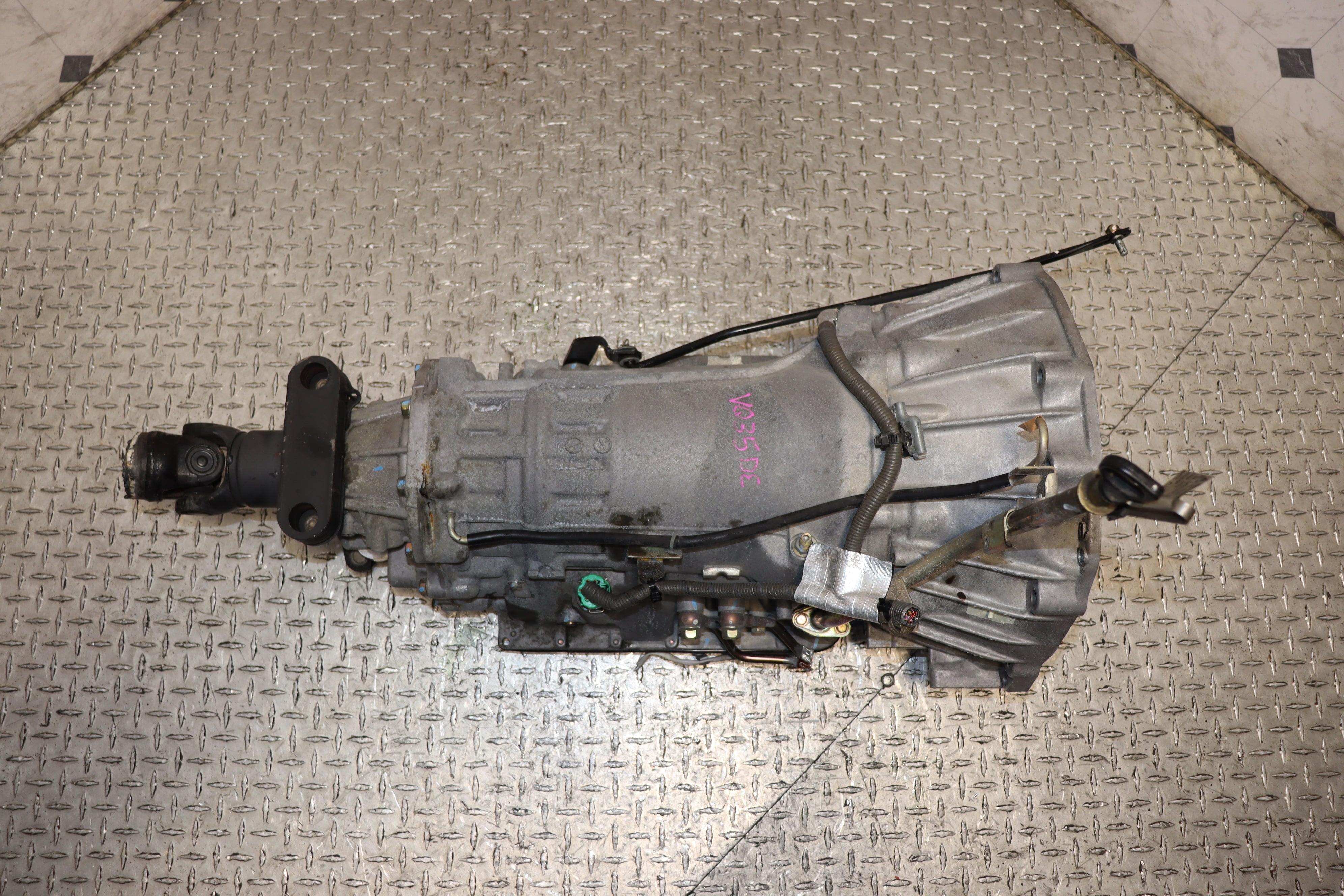 JDM VQ35DE Automatic Transmission RWD for 2003-2005 Nissan 350Z & Infiniti G35 (1 Plug) - Performance Upgrade & Replacement Part for Drifting & Street Racing