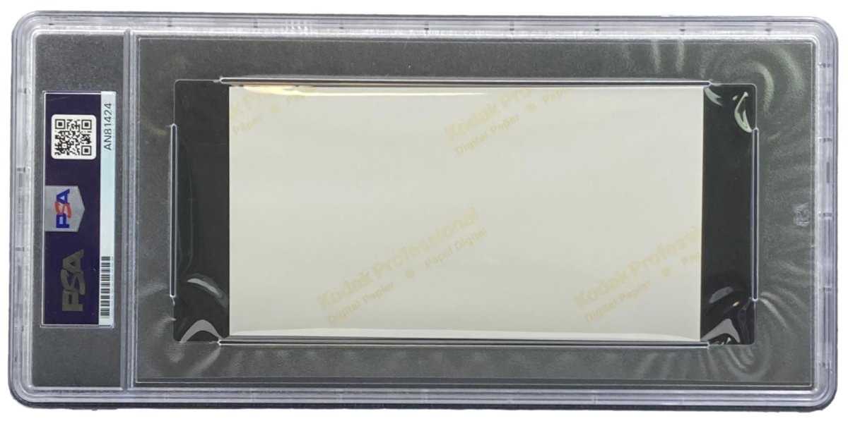 D'Andre Swift Autographed Chicago Bears Cut Signature PSA Certified - Perfect for NFL Memorabilia Collectors & Sports Fans Display