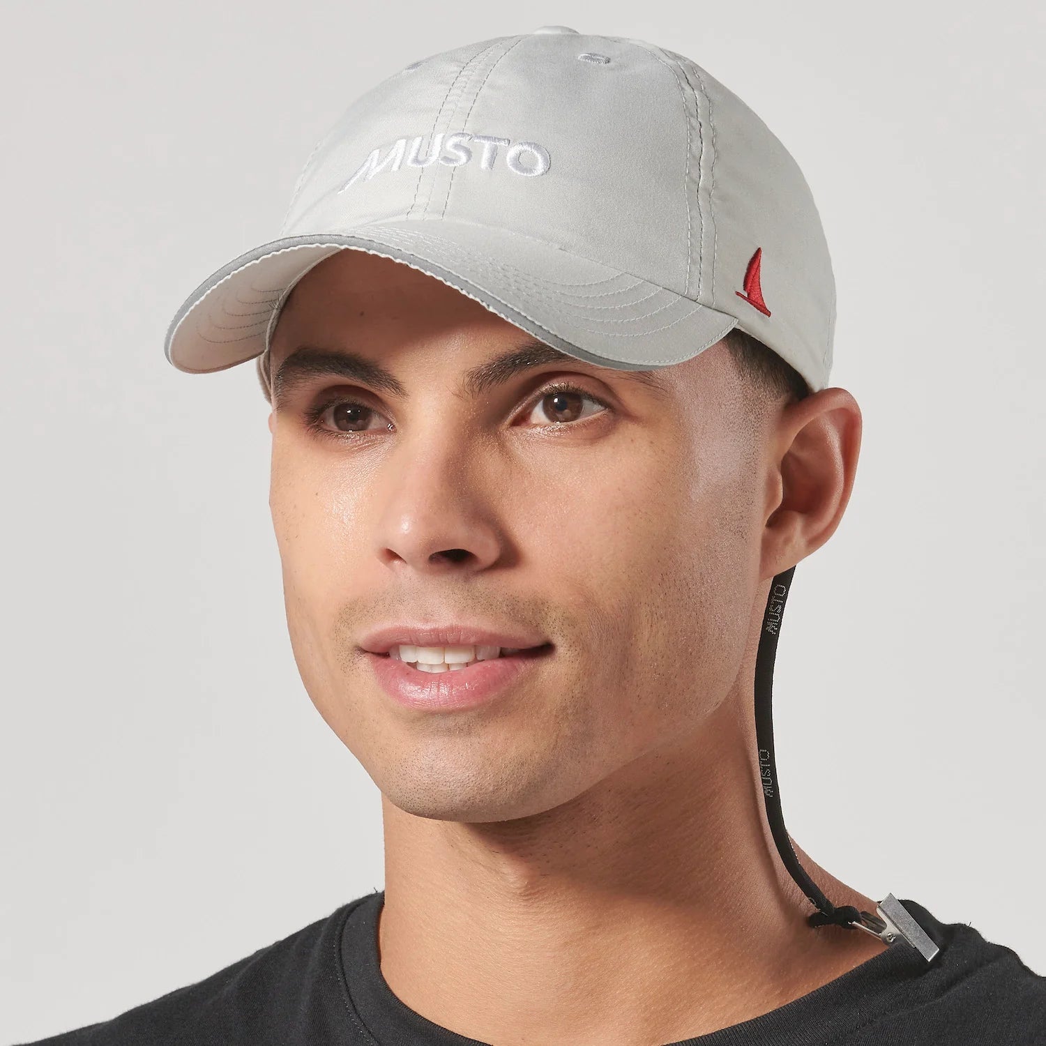 MUSTO Essential Fleece Crew Cap Platinum - Warm Unisex Beanie for Outdoor Activities, Hiking, and Winter Sports | Online Exclusive