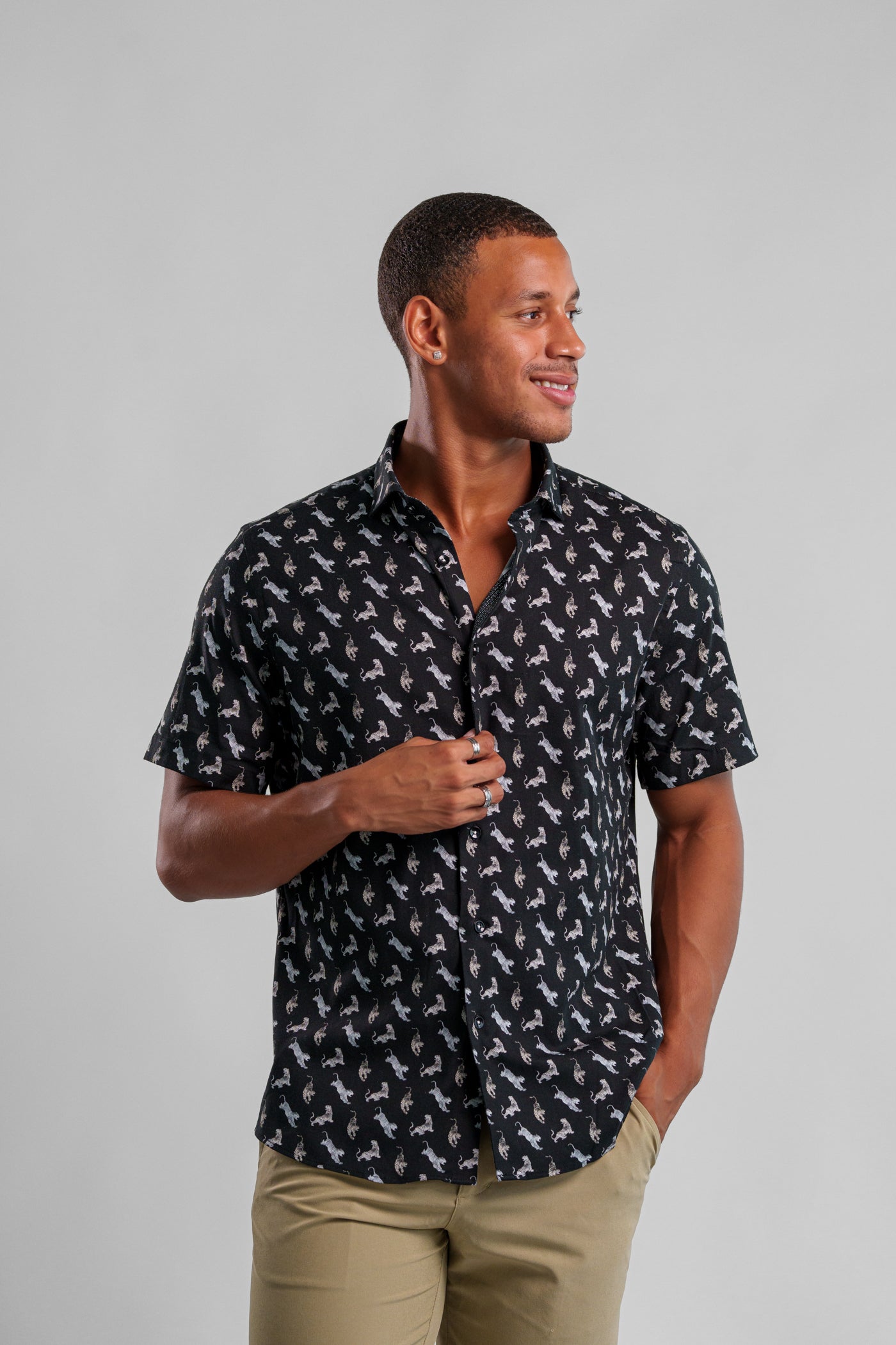 Big Cat Short Sleeve Shirt for Men - Stylish Casual Summer T-Shirt with Animal Print - Perfect for Outdoor Adventures, Parties & Everyday Wear