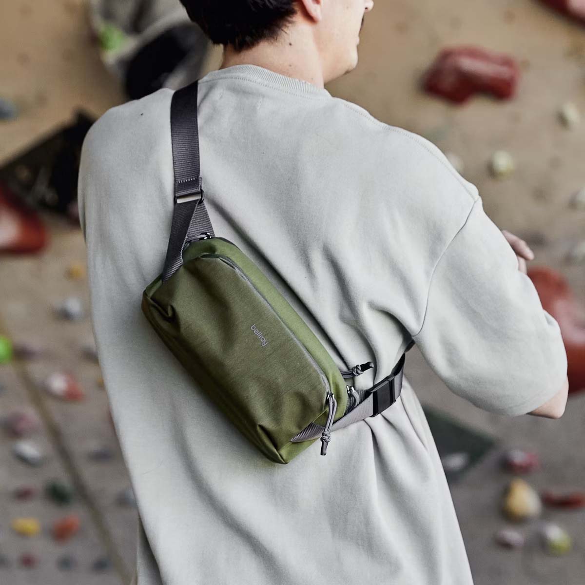 Bellroy Venture Ready Sling 2.5L Crossbody Bag - Lightweight & Water-Resistant Travel Pack for Men & Women - Perfect for Hiking, Commuting & Everyday Carry