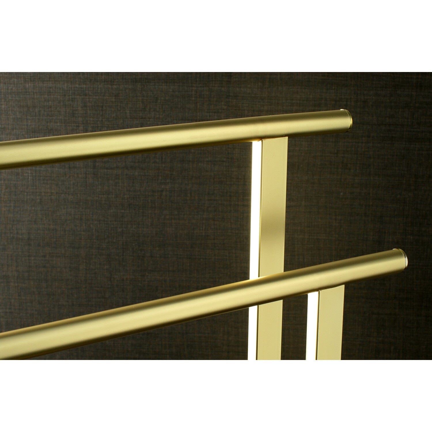 Edenscape 32.7 Inch Freestanding Pedestal 2-Tier L-Shaped Bathroom Towel Rack - Space-Saving Storage for Towels, Robes & Accessories in Bathroom, Spa or Laundry Room